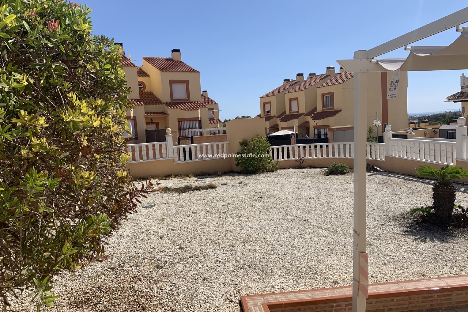 Återförsäljning - Fyrbäddsvilla -
Cabo Roig - Costa Blanca