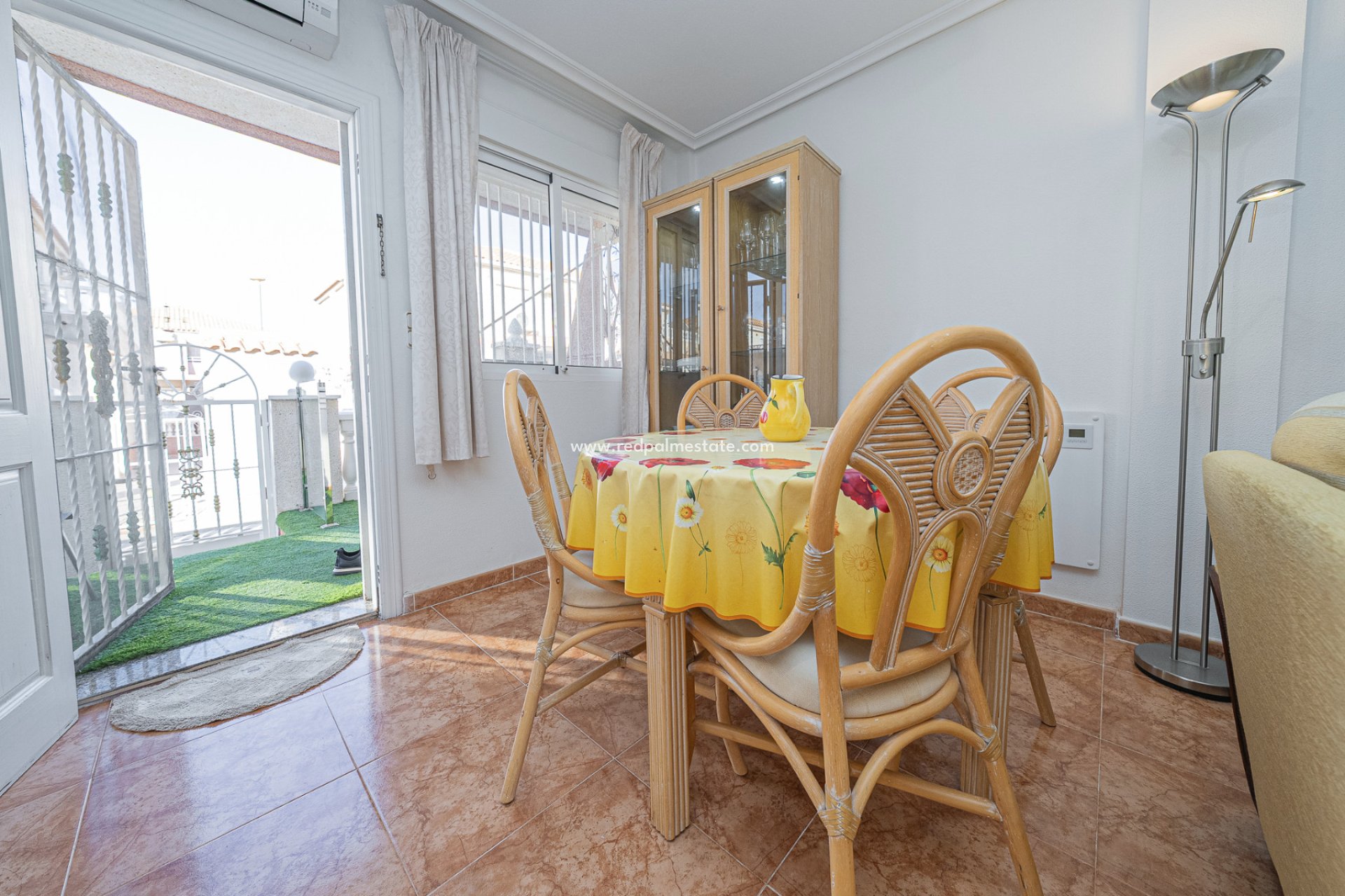 Återförsäljning - Fyrfamiljshus -
Orihuela Costa - Cabo Roig