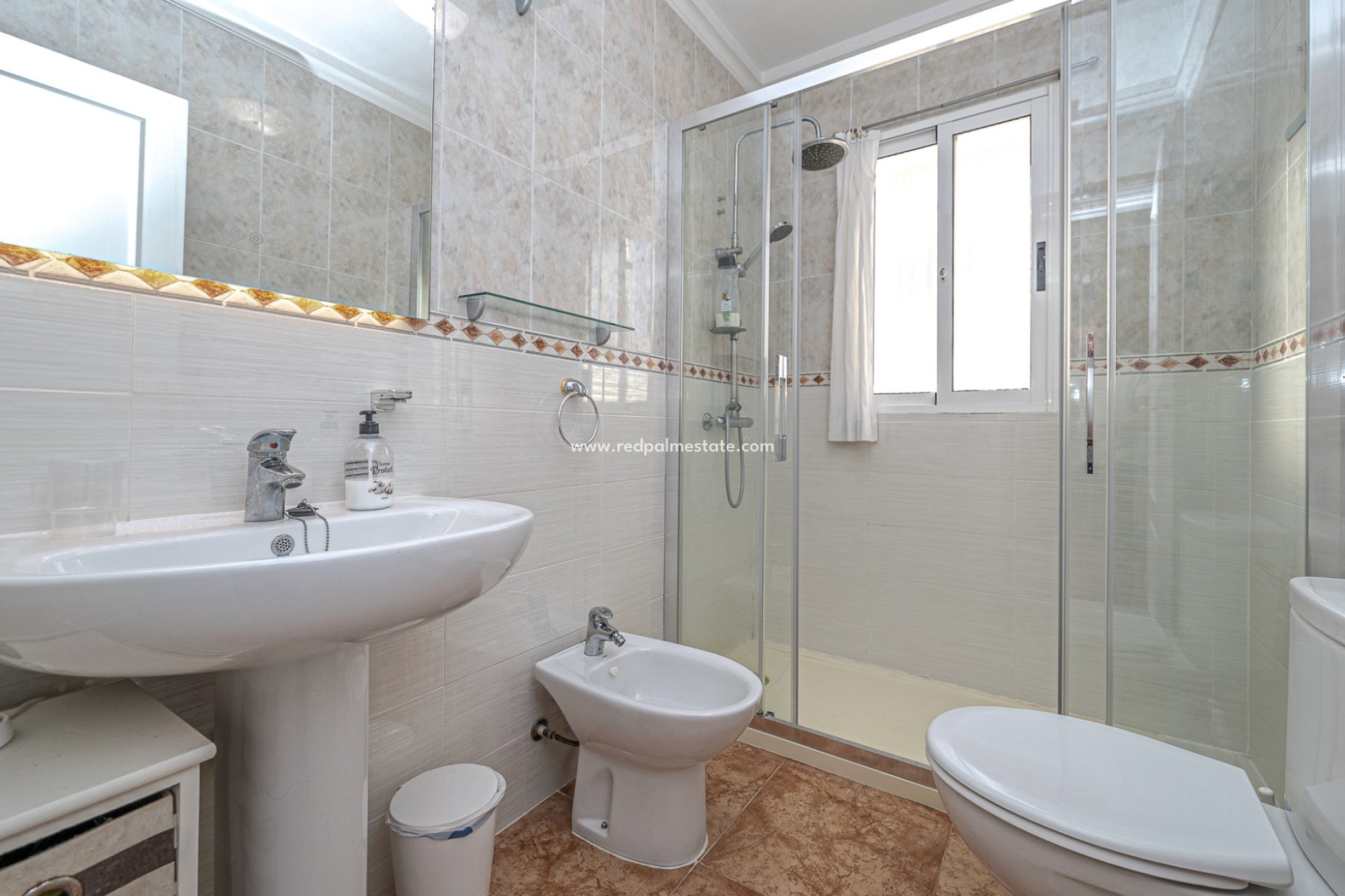 Återförsäljning - Fyrfamiljshus -
Orihuela Costa - Cabo Roig
