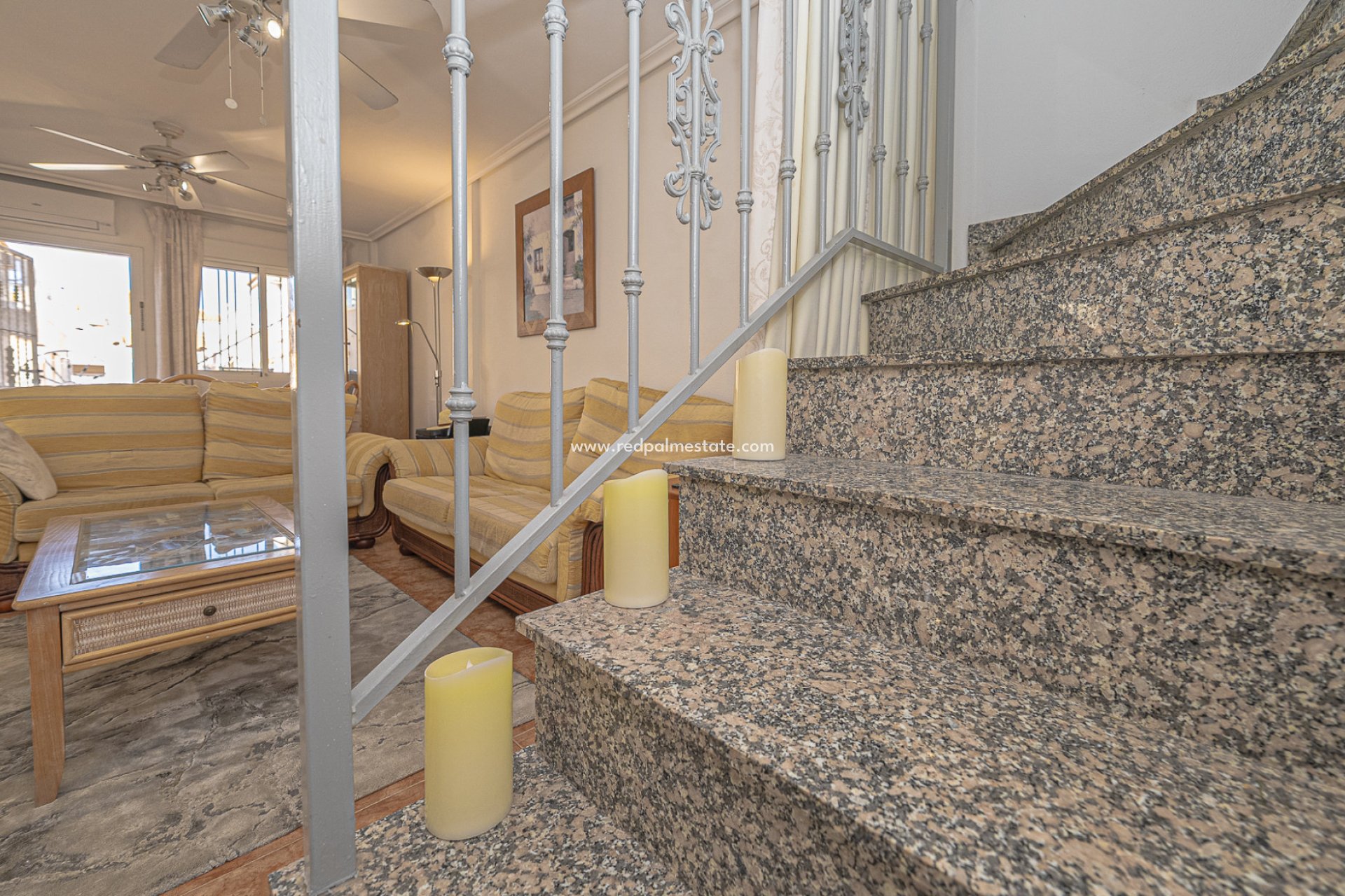 Återförsäljning - Fyrfamiljshus -
Orihuela Costa - Cabo Roig