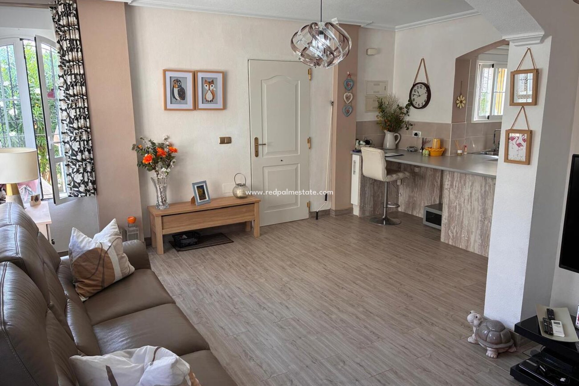 Återförsäljning - Fyrfamiljshus -
Orihuela Costa - Costa Blanca