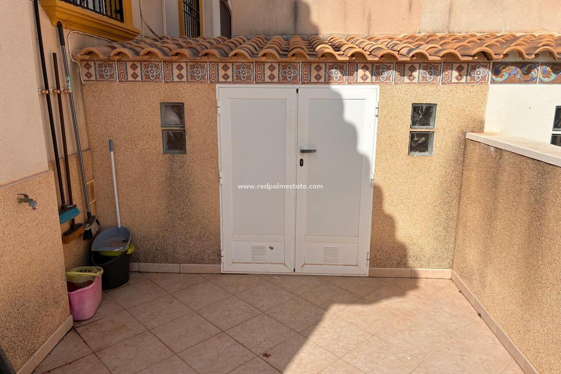 Återförsäljning - Fyrfamiljshus -
Orihuela Costa - Costa Blanca