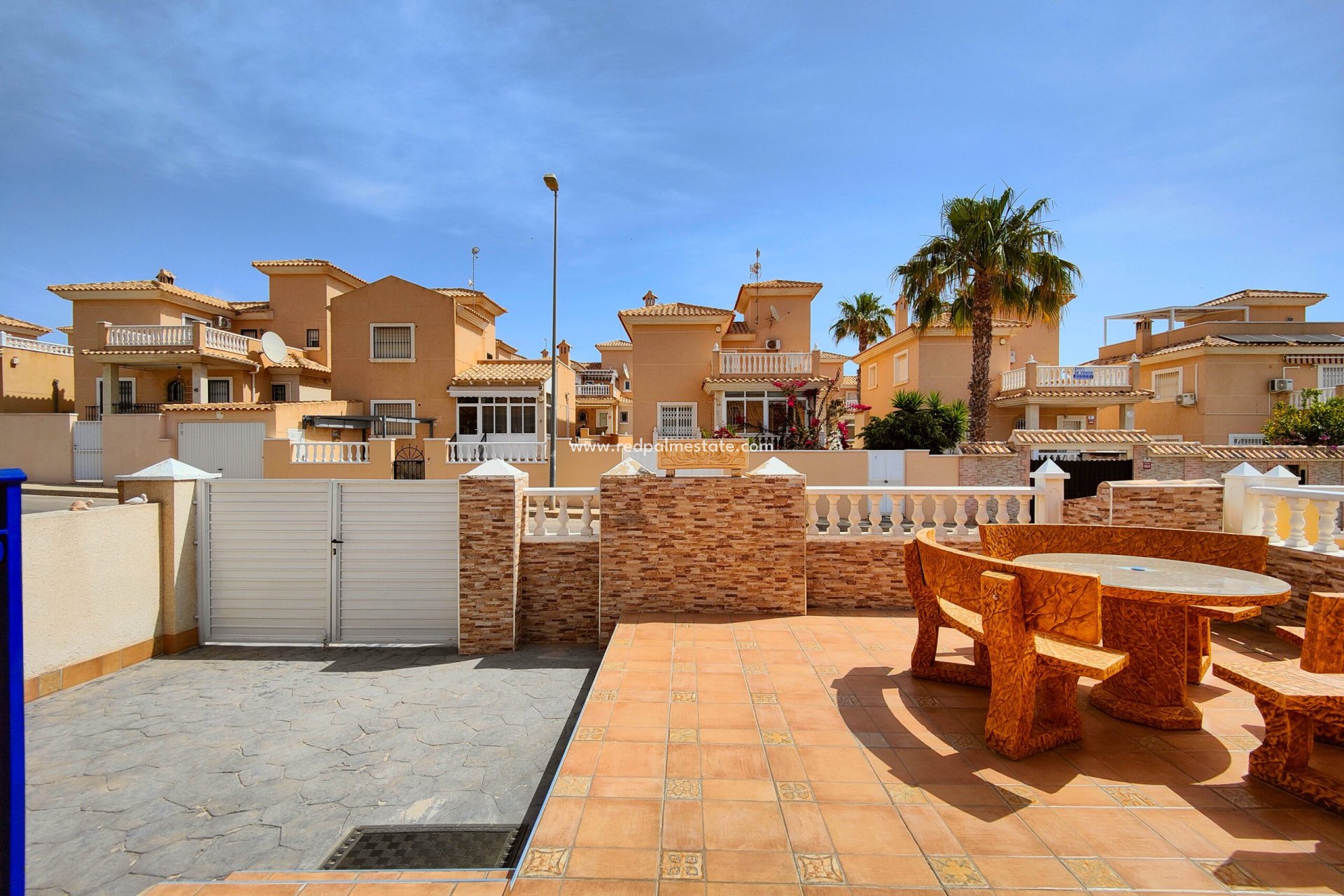 Återförsäljning - Fyrfamiljshus -
Orihuela Costa - Costa Blanca