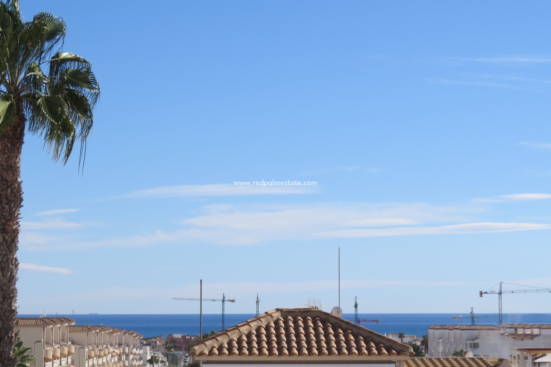 Återförsäljning - Fyrfamiljshus -
Orihuela Costa - Costa Blanca