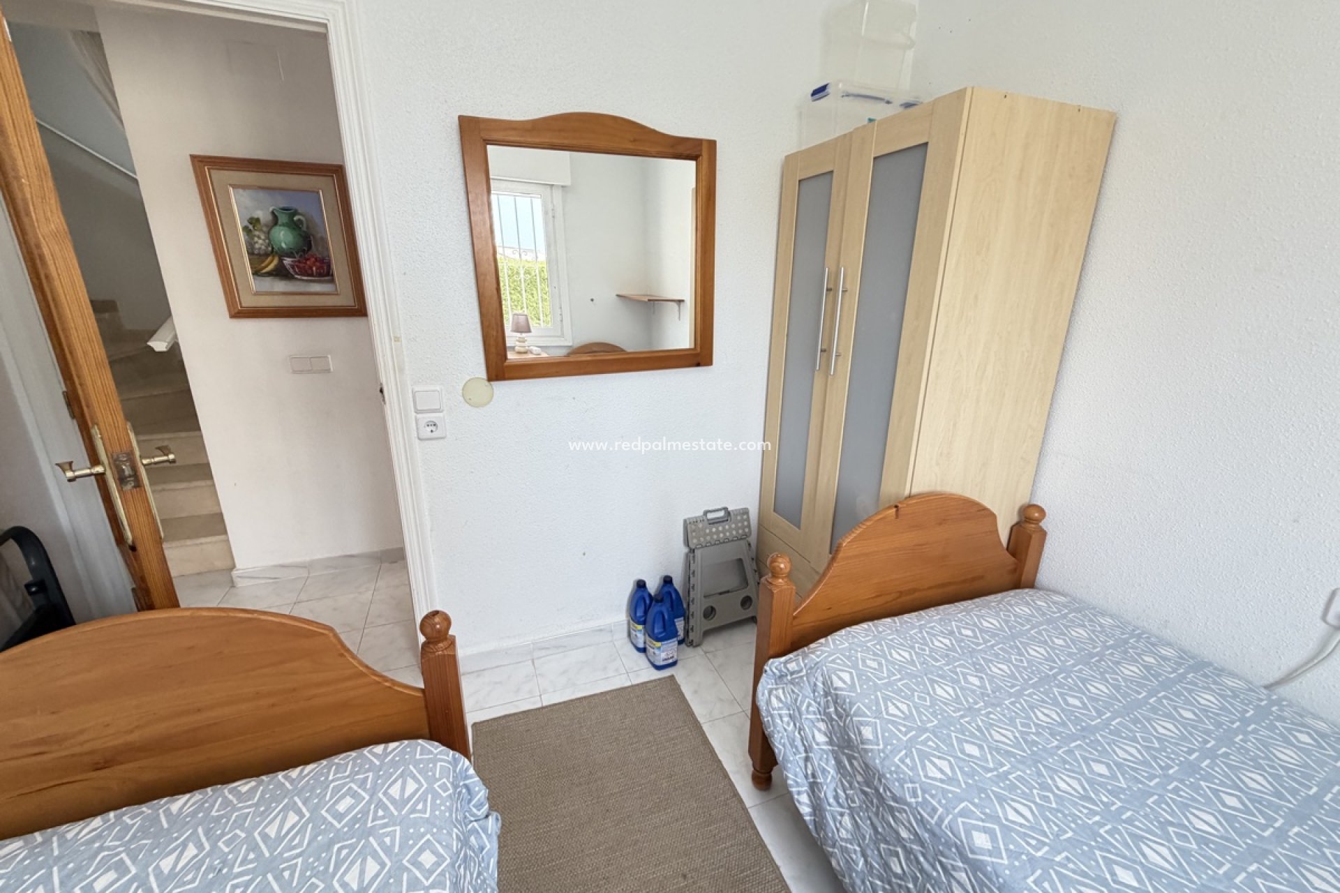 Återförsäljning - Fyrfamiljshus -
Orihuela Costa - La Florida