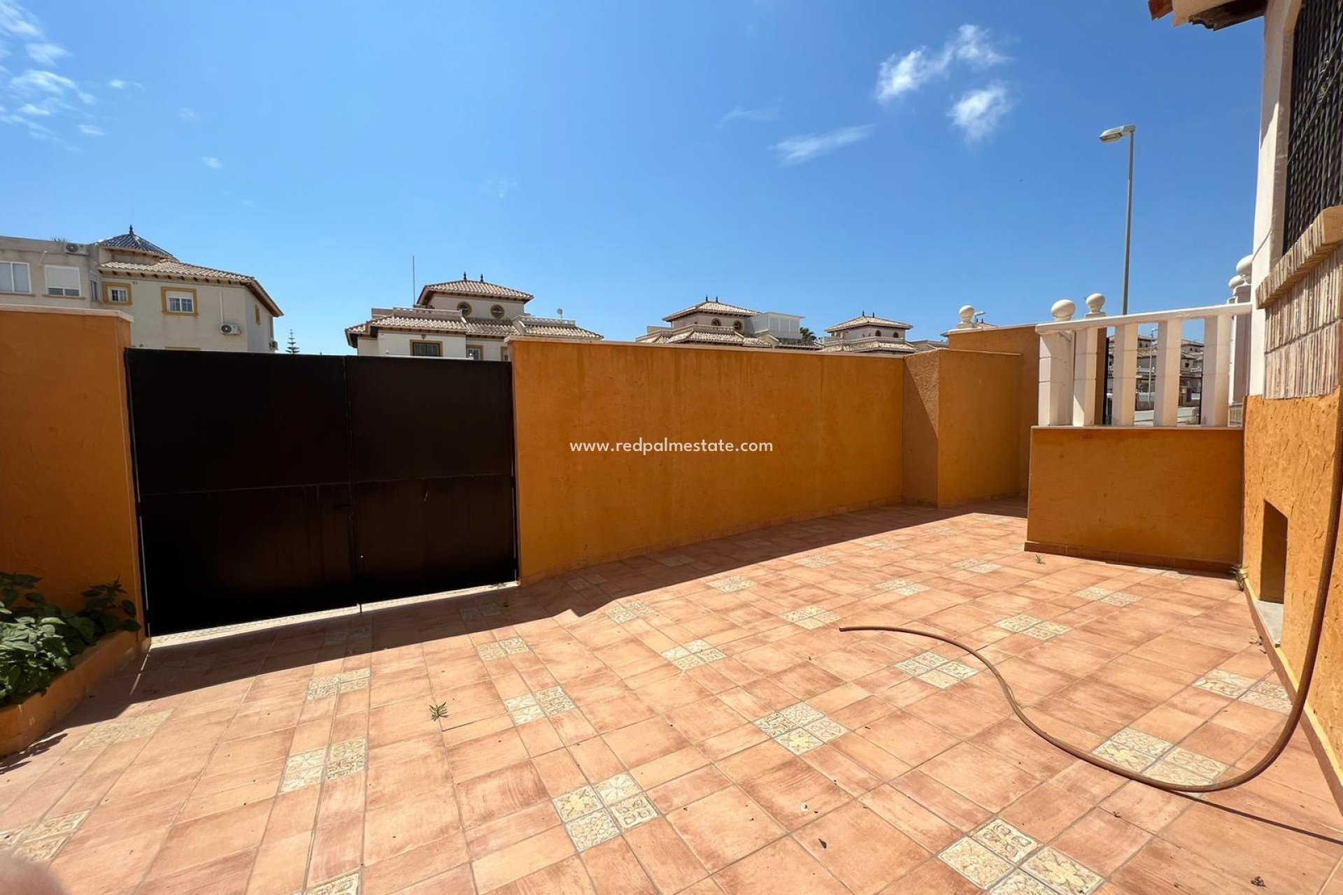 Återförsäljning - Fyrfamiljshus -
Orihuela Costa - Lomas de Cabo Roig