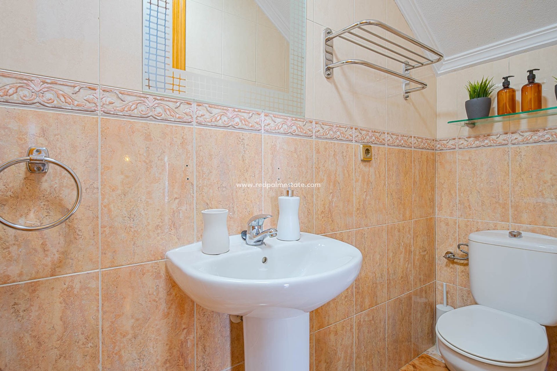 Återförsäljning - Fyrfamiljshus -
Orihuela Costa - Lomas de Cabo Roig