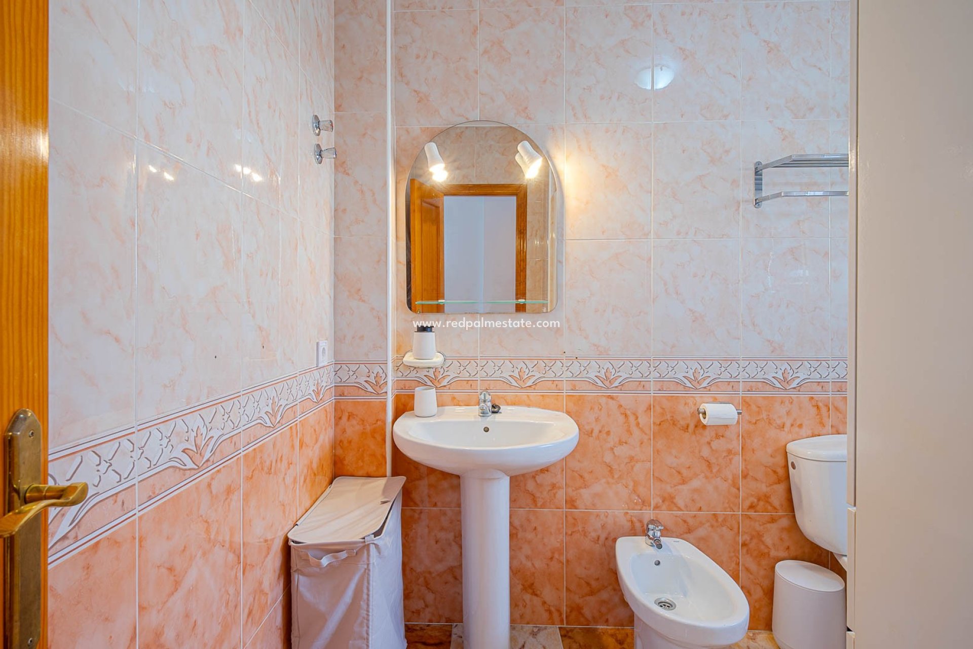 Återförsäljning - Fyrfamiljshus -
Orihuela Costa - Lomas de Cabo Roig