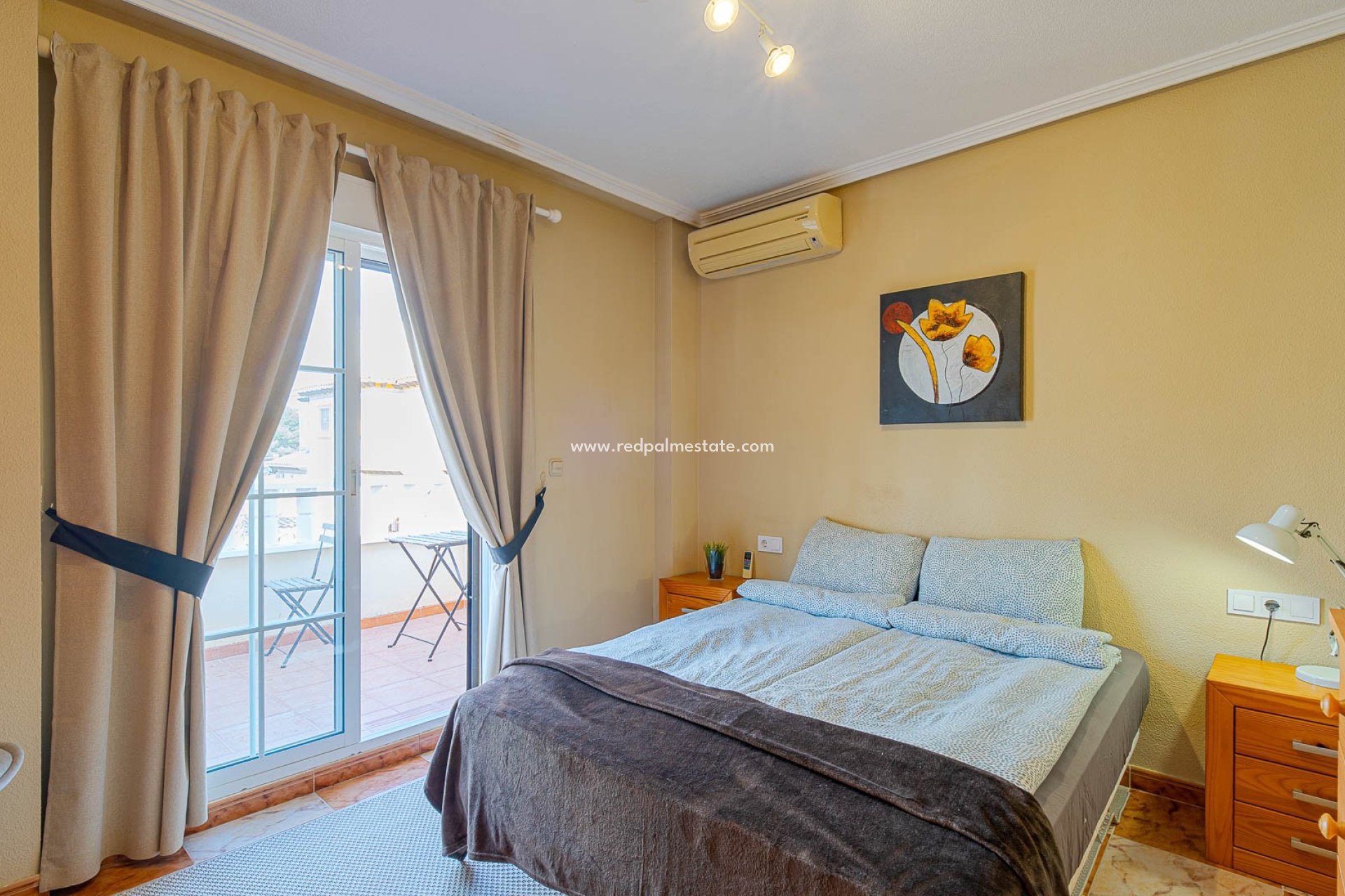 Återförsäljning - Fyrfamiljshus -
Orihuela Costa - Lomas de Cabo Roig
