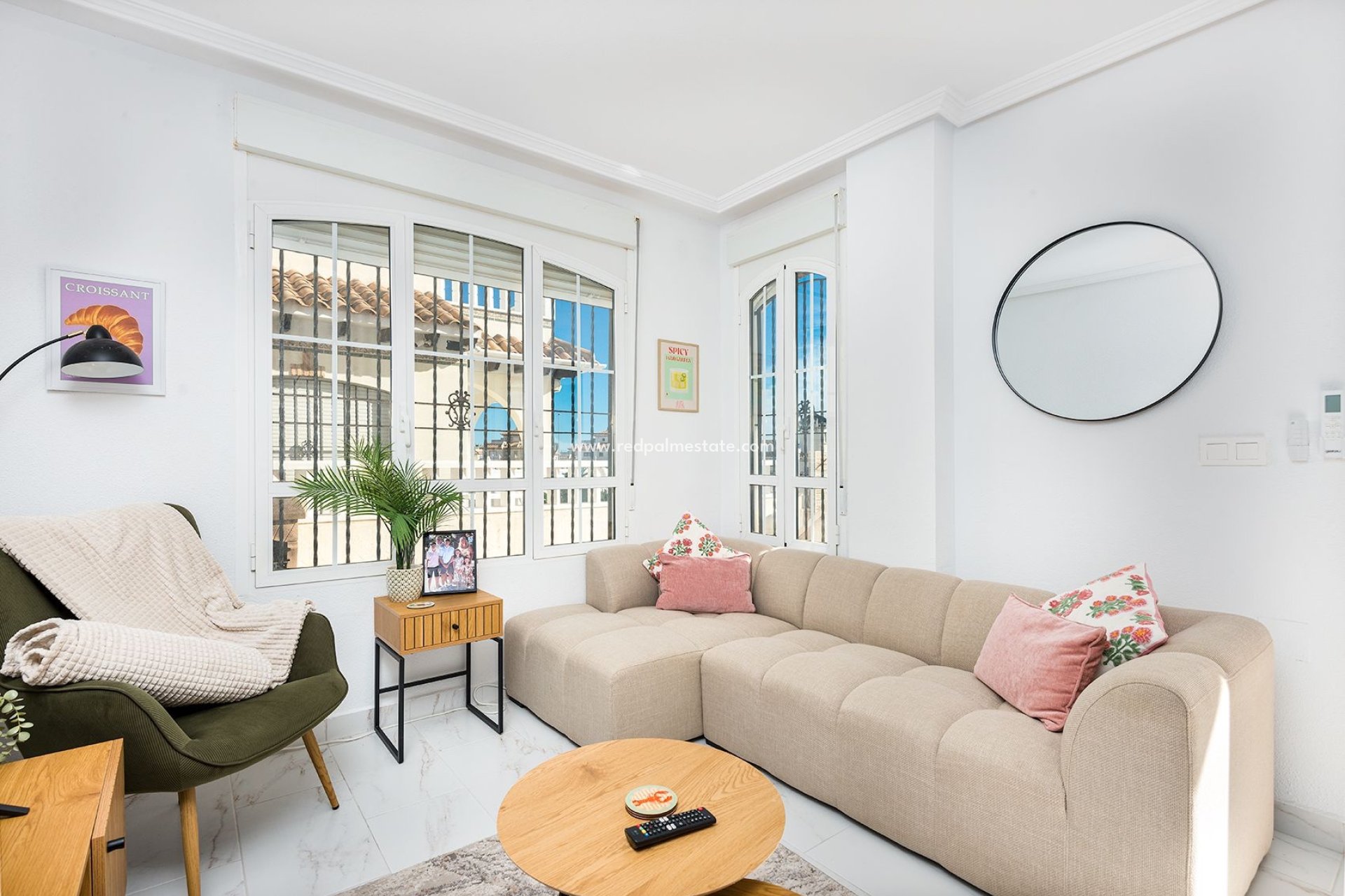 Återförsäljning - Fyrfamiljshus -
Orihuela Costa - Lomas de Cabo Roig