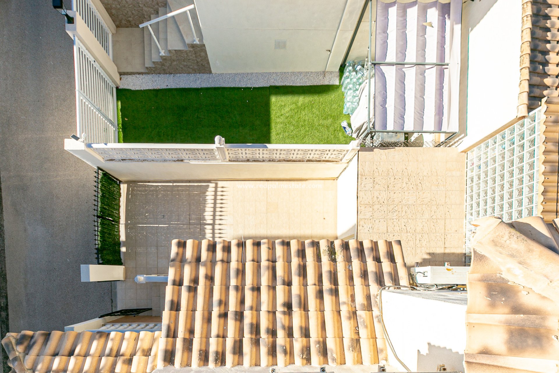 Återförsäljning - Fyrfamiljshus -
Orihuela Costa - Playa Flamenca