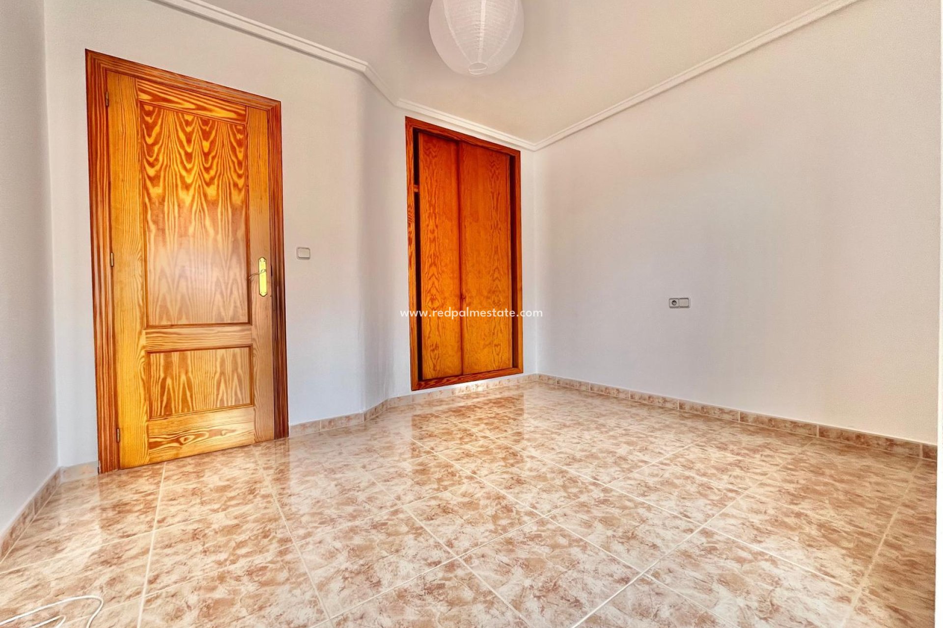 Återförsäljning - Fyrfamiljshus -
Orihuela Costa - Playa Flamenca