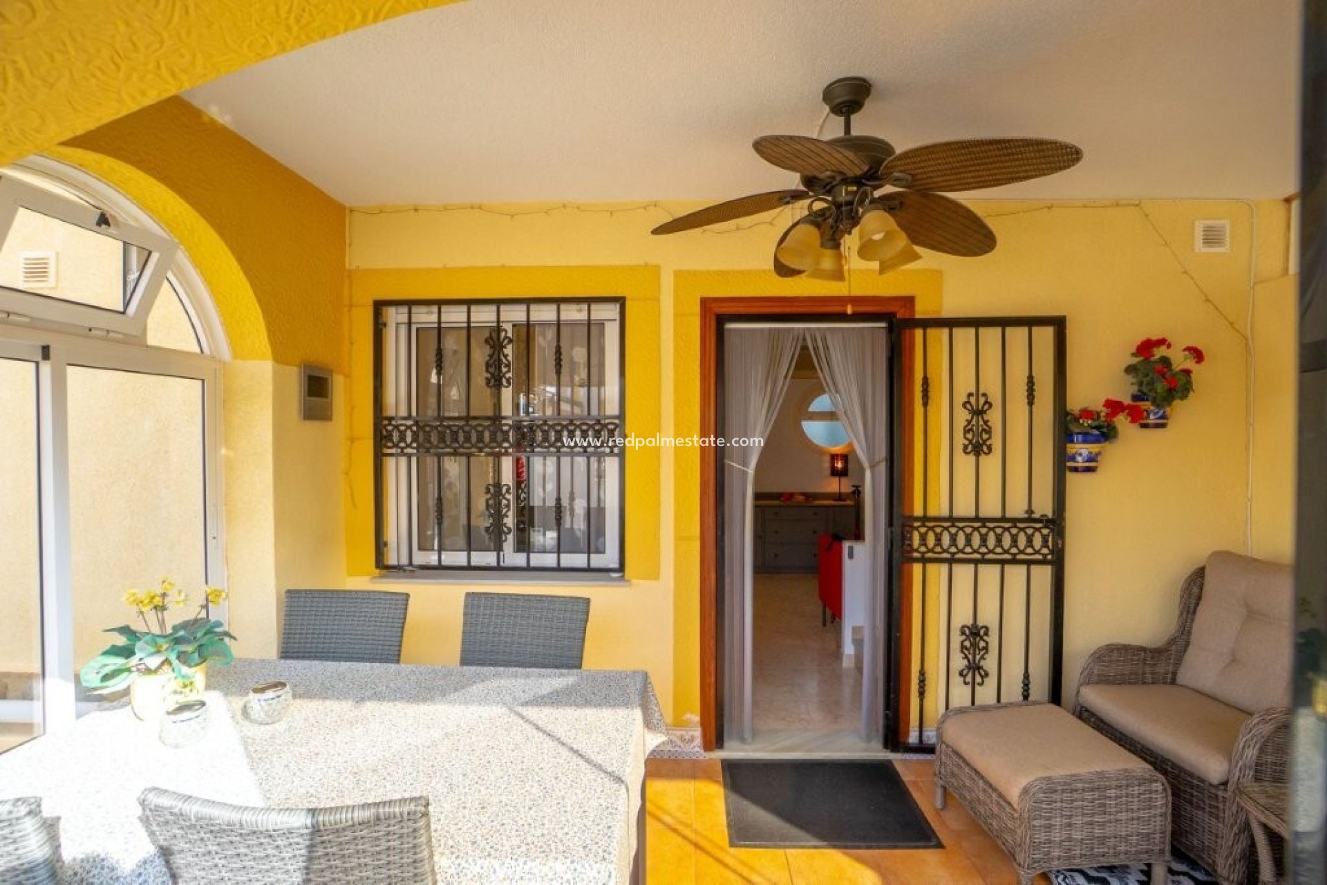 Återförsäljning - Fyrfamiljshus -
Orihuela Costa - Serena 5