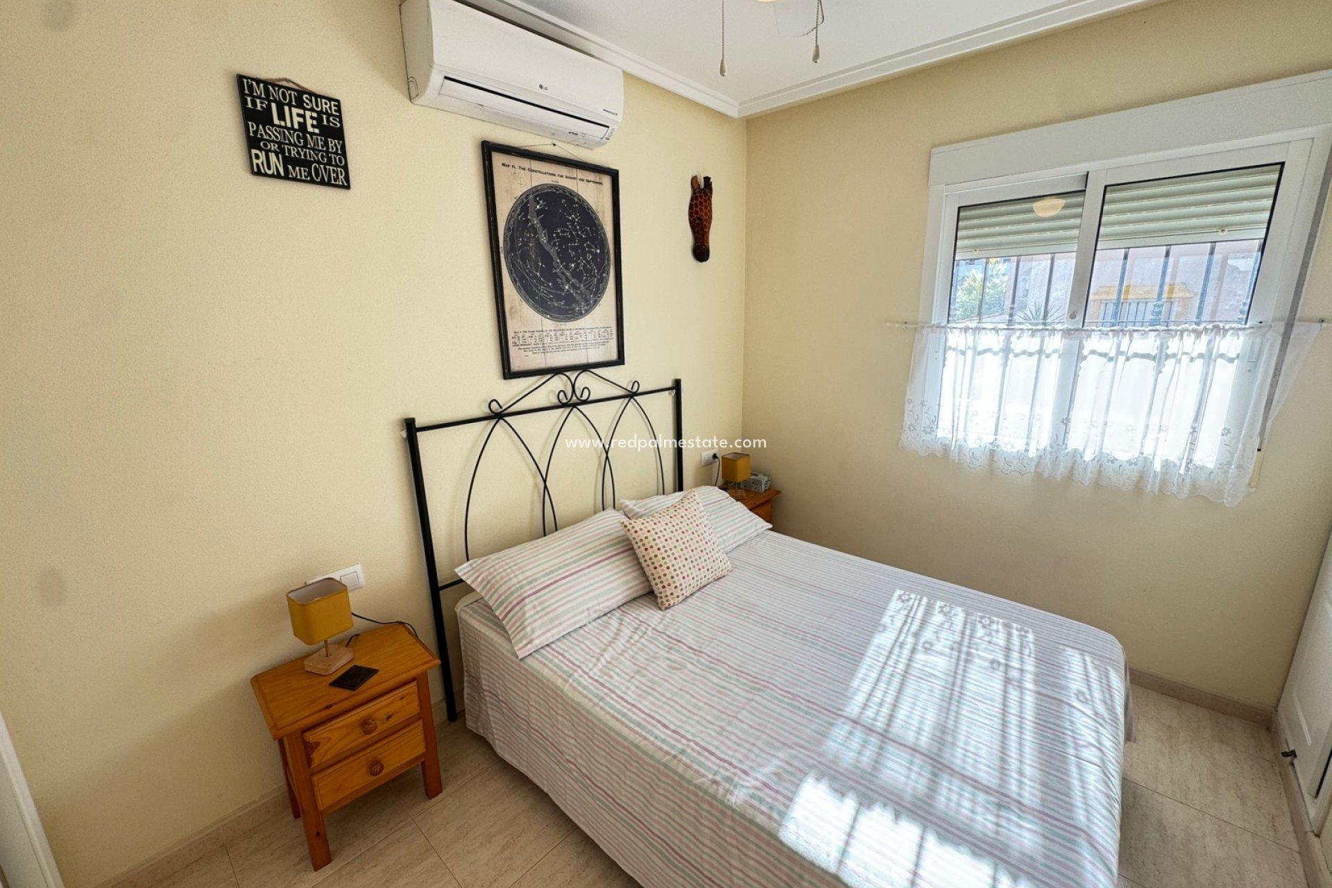 Återförsäljning - Fyrfamiljshus -
Orihuela Costa - Villamartín