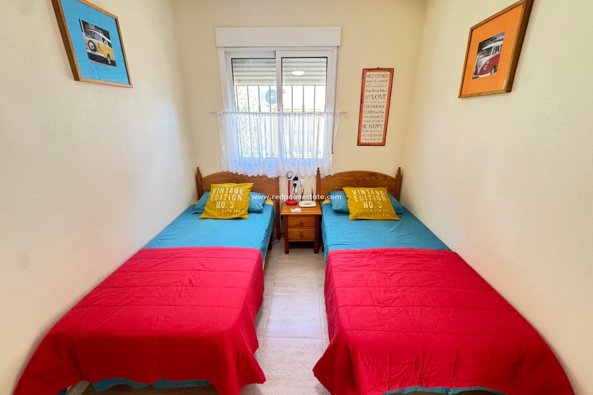 Återförsäljning - Fyrfamiljshus -
Orihuela Costa - Villamartín