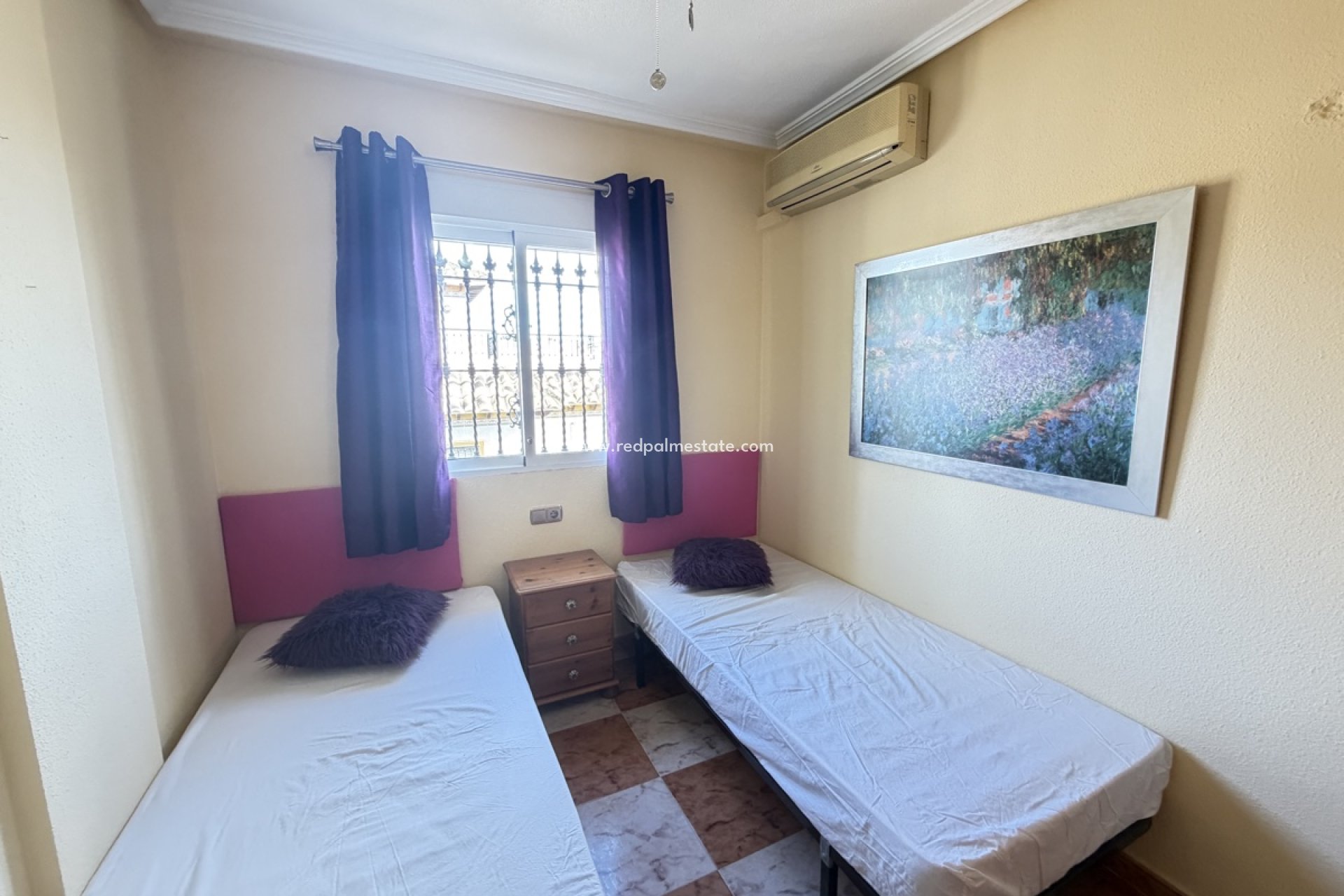 Återförsäljning - Fyrfamiljshus -
Orihuela Costa - Villamartín