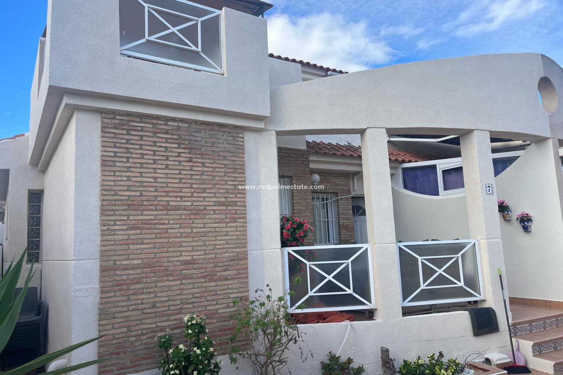 Återförsäljning - Fyrfamiljshus -
Orihuela Costa