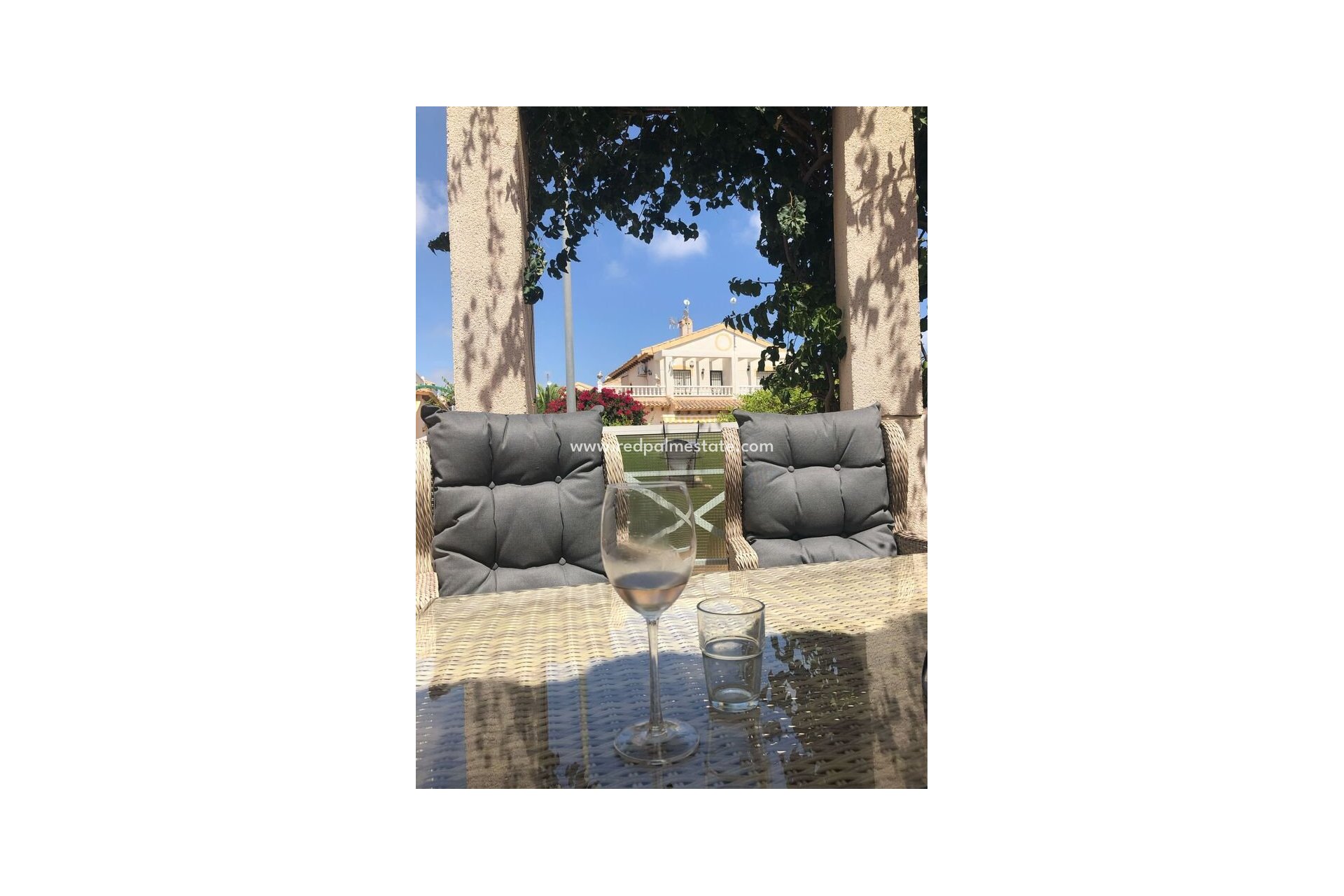 Återförsäljning - Fyrfamiljshus -
Orihuela Costa