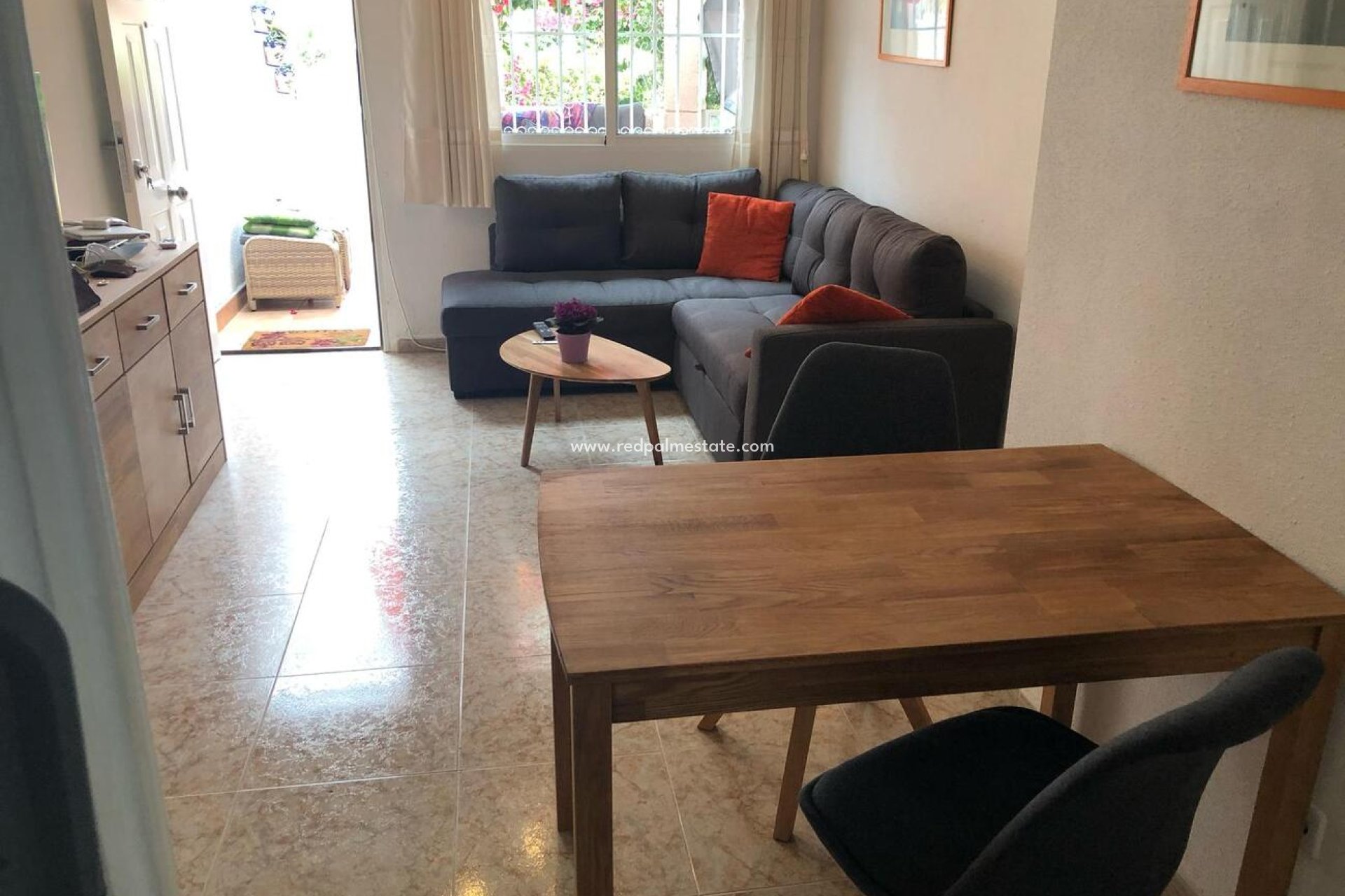 Återförsäljning - Fyrfamiljshus -
Orihuela Costa