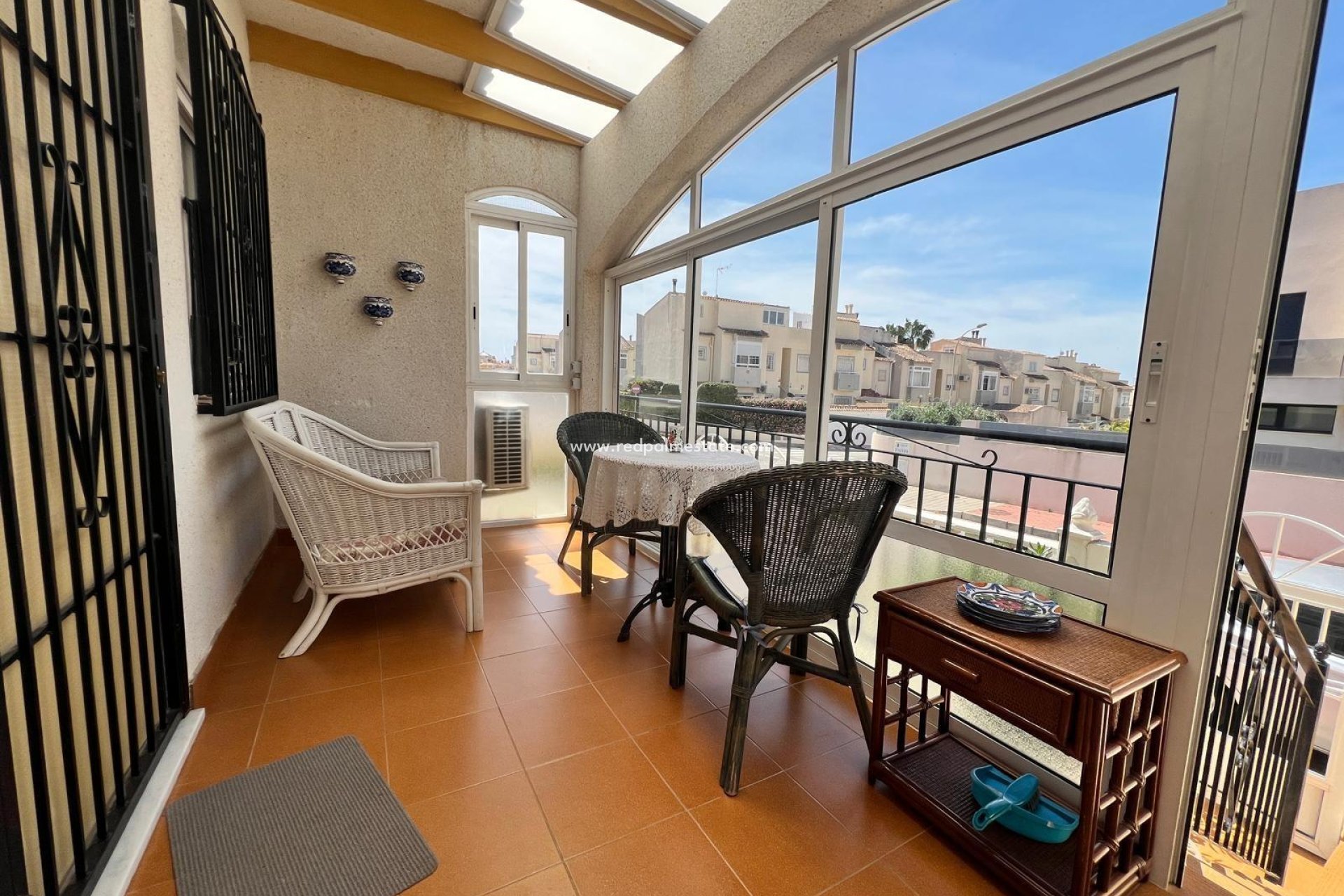 Återförsäljning - Fyrfamiljshus -
Torrevieja - La Mata