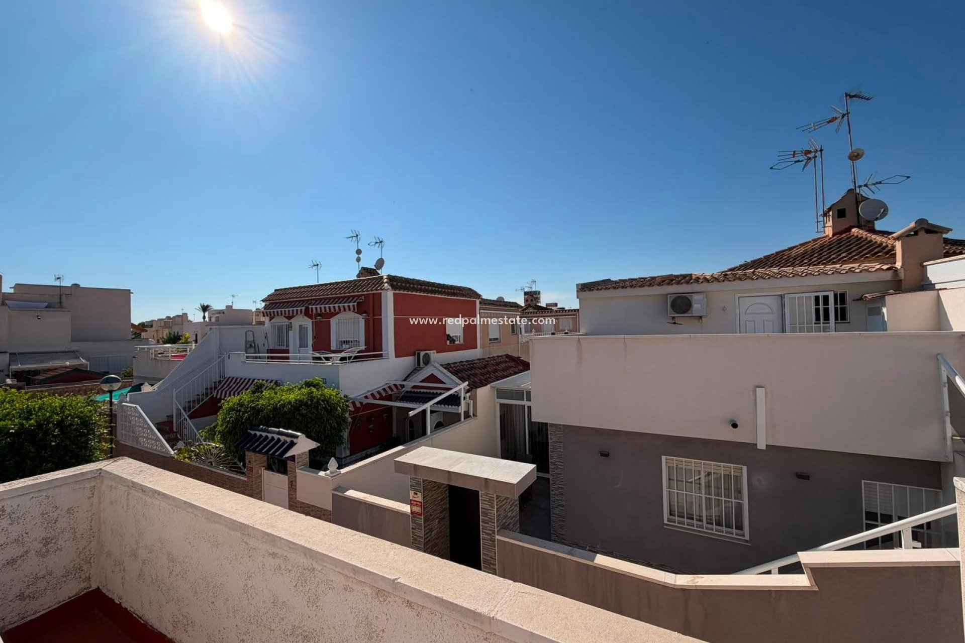 Återförsäljning - Fyrfamiljshus -
Torrevieja - La Siesta - El Salado -  Torreta