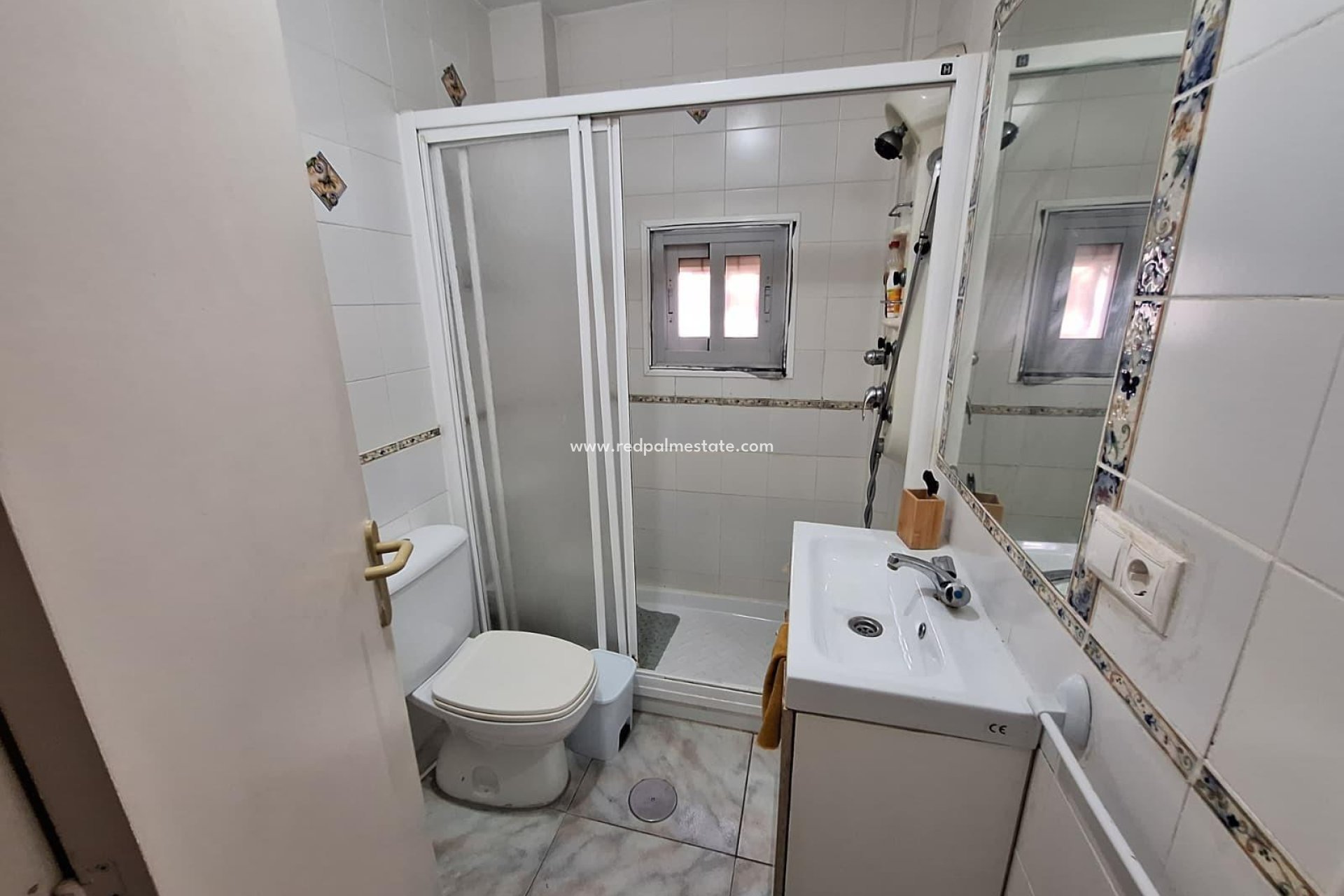 Återförsäljning - Fyrfamiljshus -
Torrevieja - La Siesta - El Salado -  Torreta