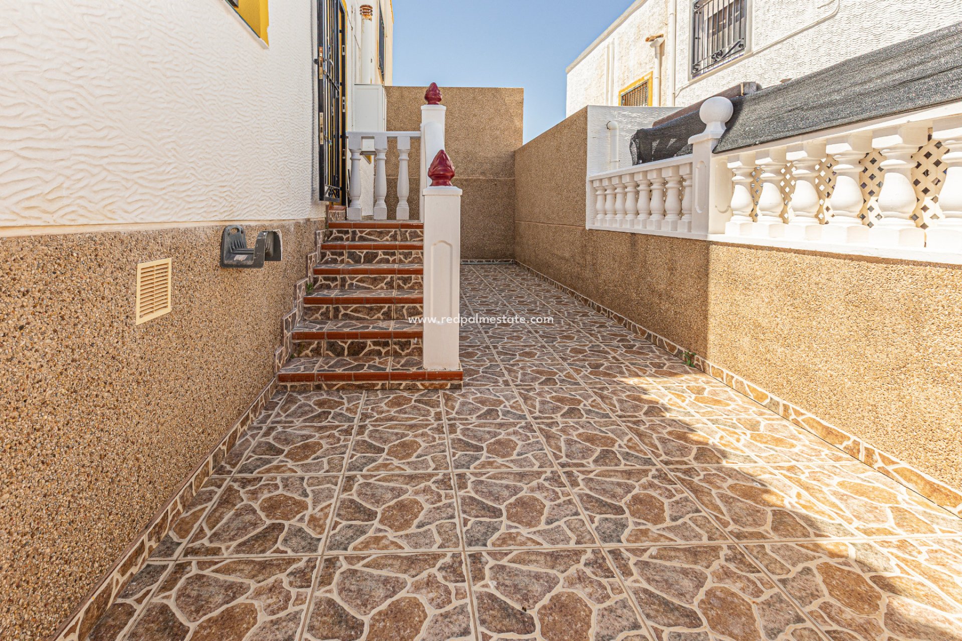 Återförsäljning - Fyrfamiljshus -
Torrevieja - Los Altos