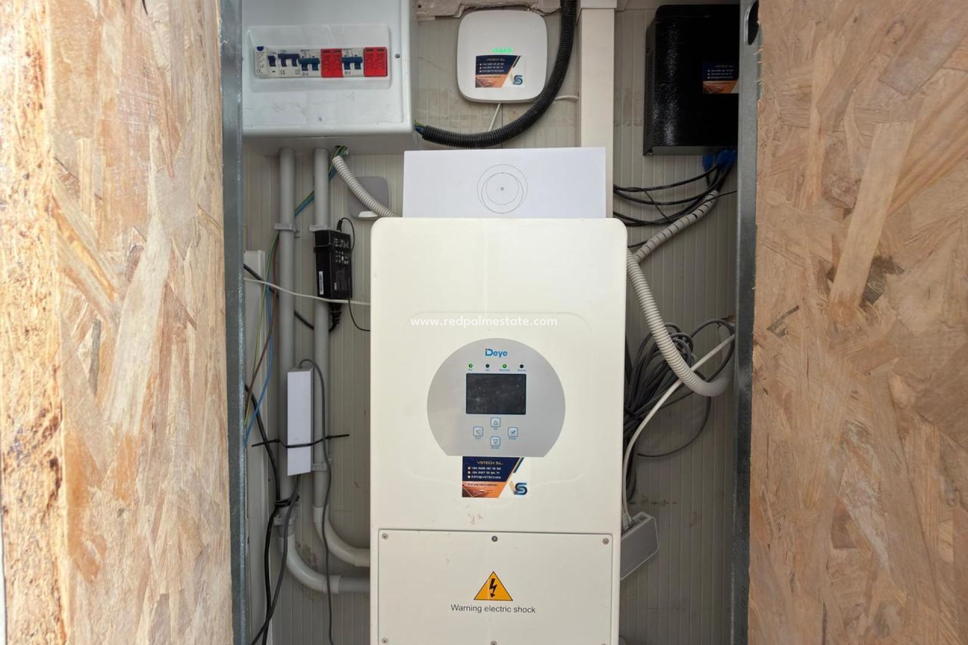 Återförsäljning - Komplott -
Algorfa - Inland