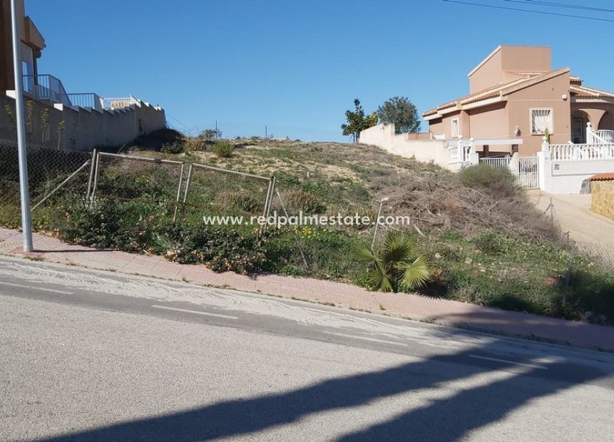 Återförsäljning - Komplott -
Ciudad Quesada/Rojales - Ciudad Quesada