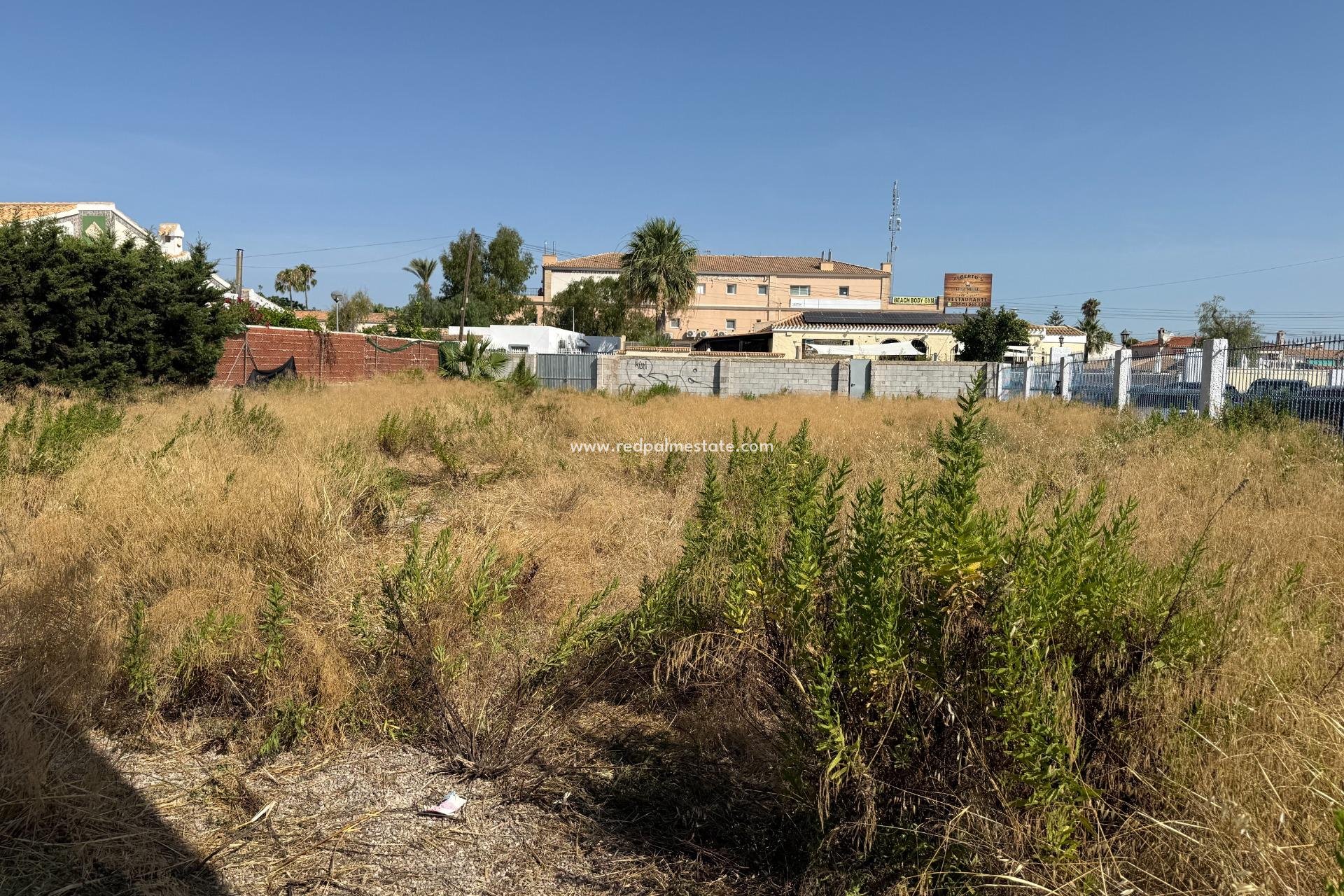 Återförsäljning - Komplott -
Orihuela Costa - La Regia