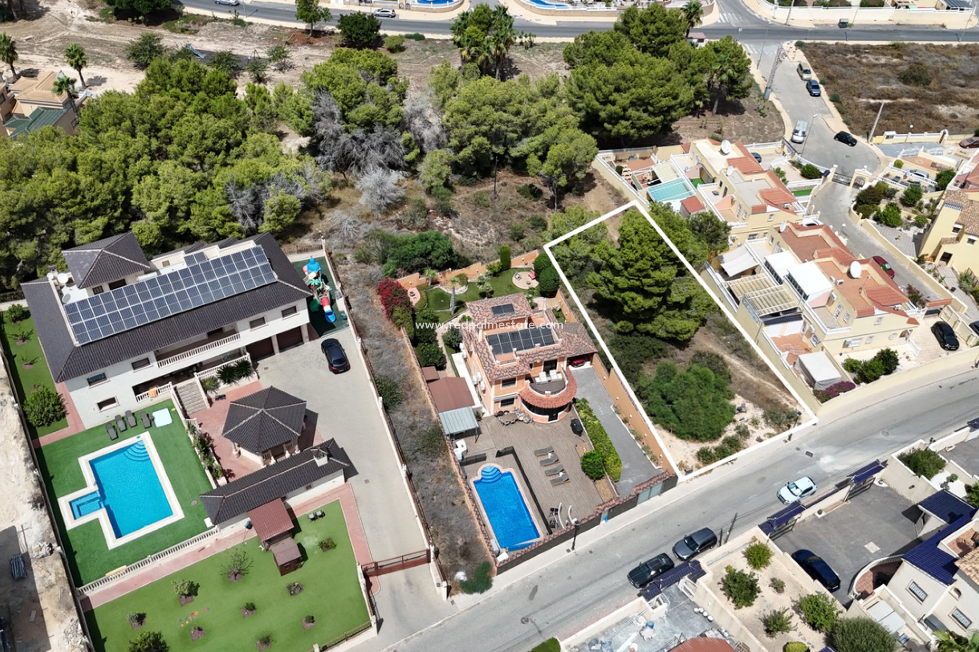 Återförsäljning - Komplott -
Orihuela Costa - Villamartín