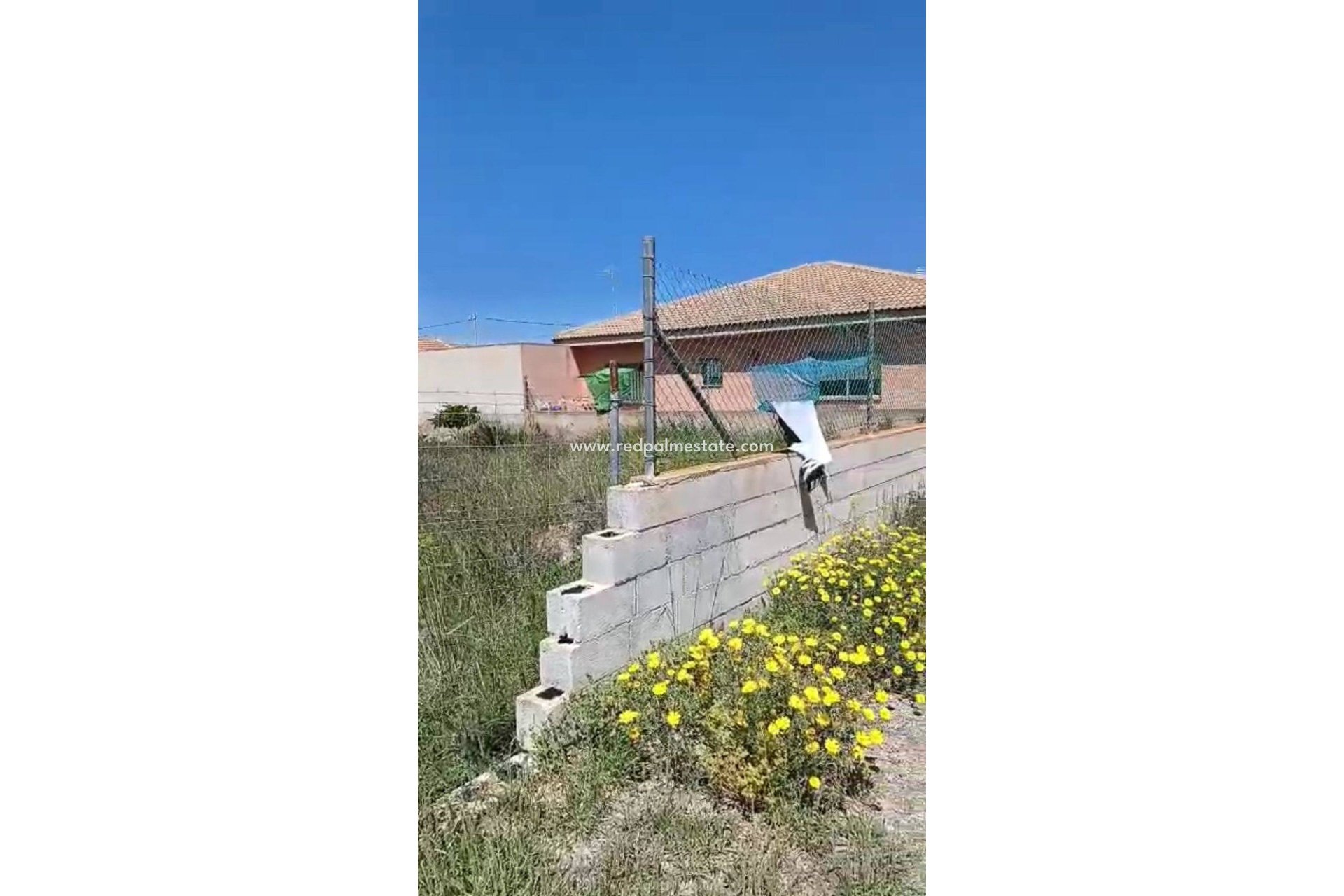 Återförsäljning - Komplott -
San Pedro del Pinatar - Las Beatas