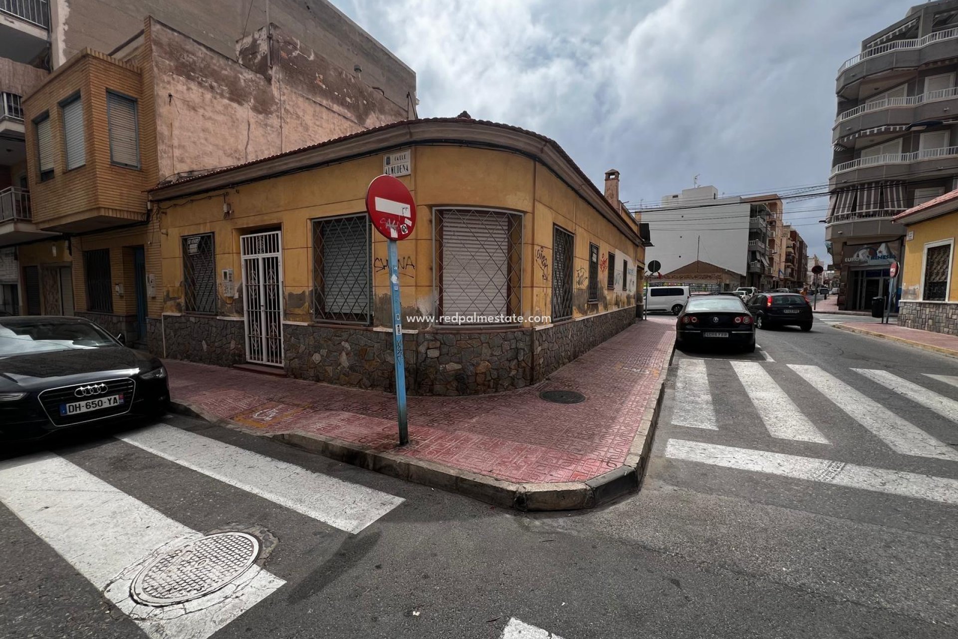 Återförsäljning - Komplott -
Torrevieja - Playa del Cura