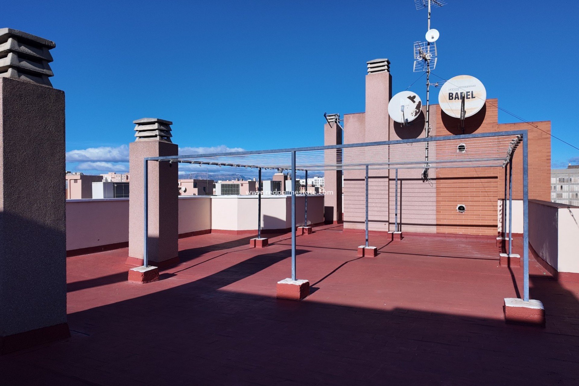 Återförsäljning - Lägenhet -
Alicante - Altozano