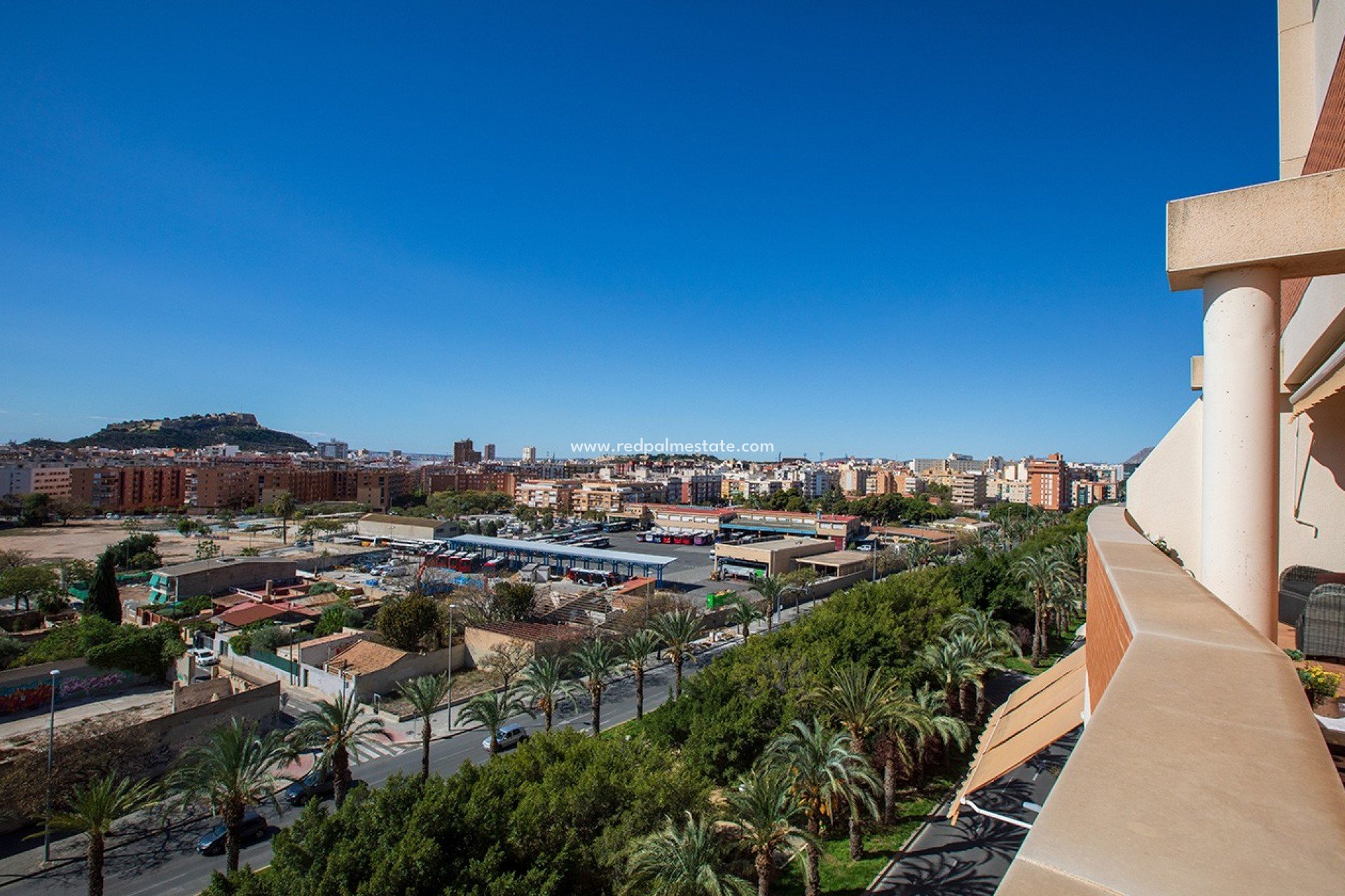 Återförsäljning - Lägenhet -
Alicante - Garbinet