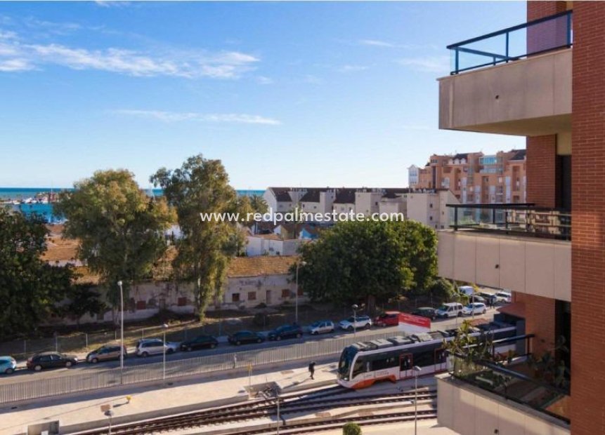 Återförsäljning - Lägenhet -
Denia - Casco urbano