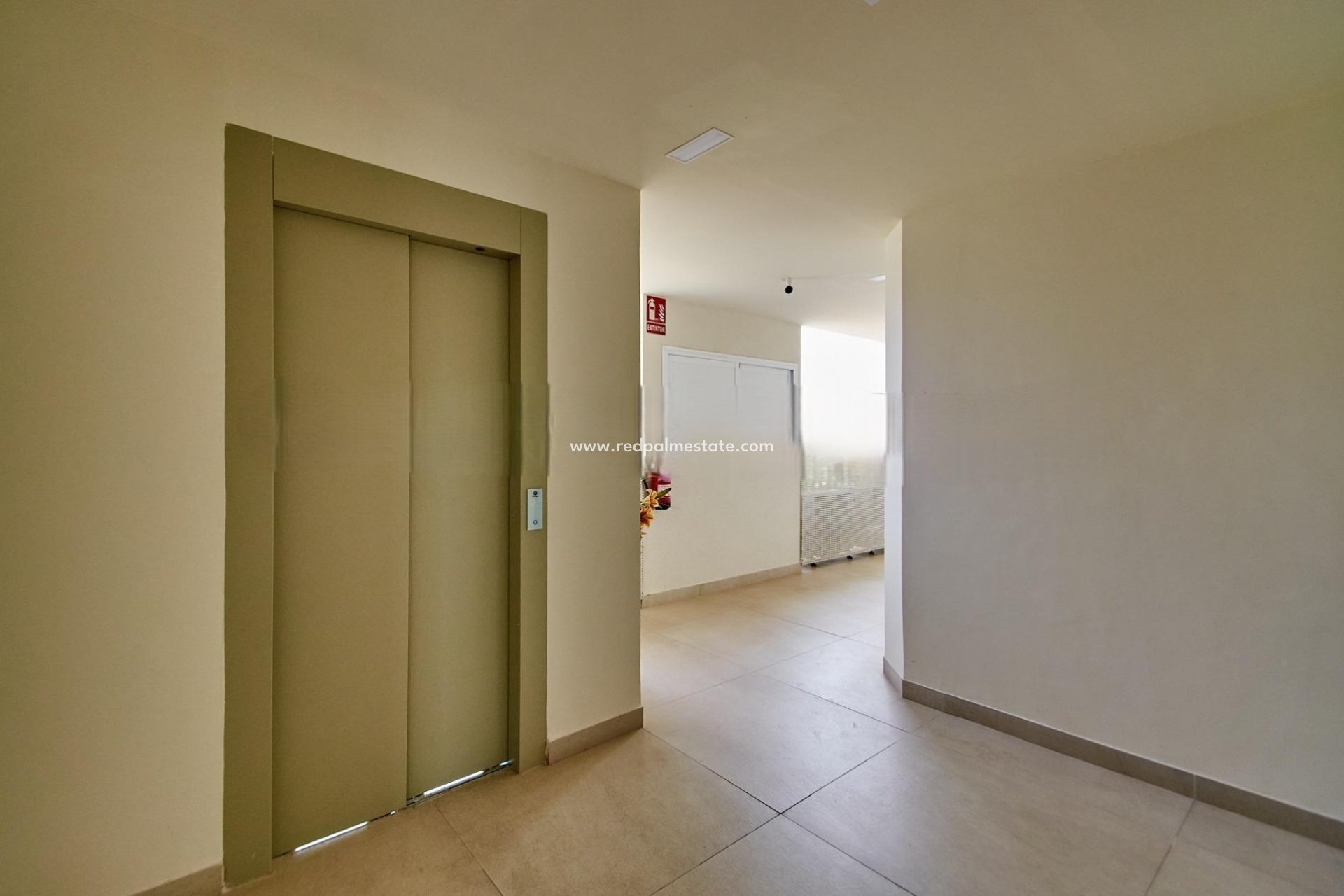Återförsäljning - Lägenhet -
Finestrat - Benidorm
