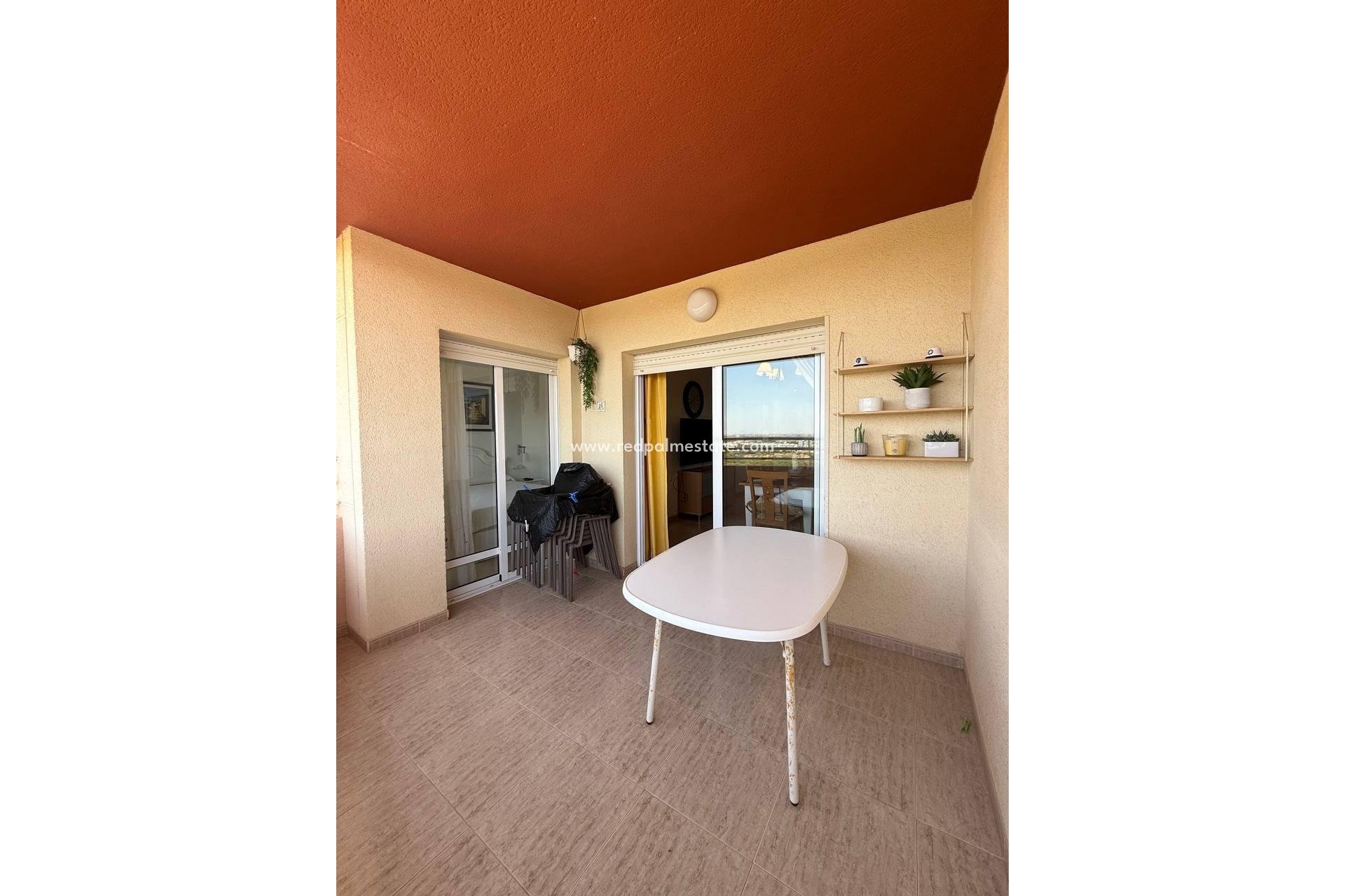 Återförsäljning - Lägenhet -
Orihuela Costa - Campoamor