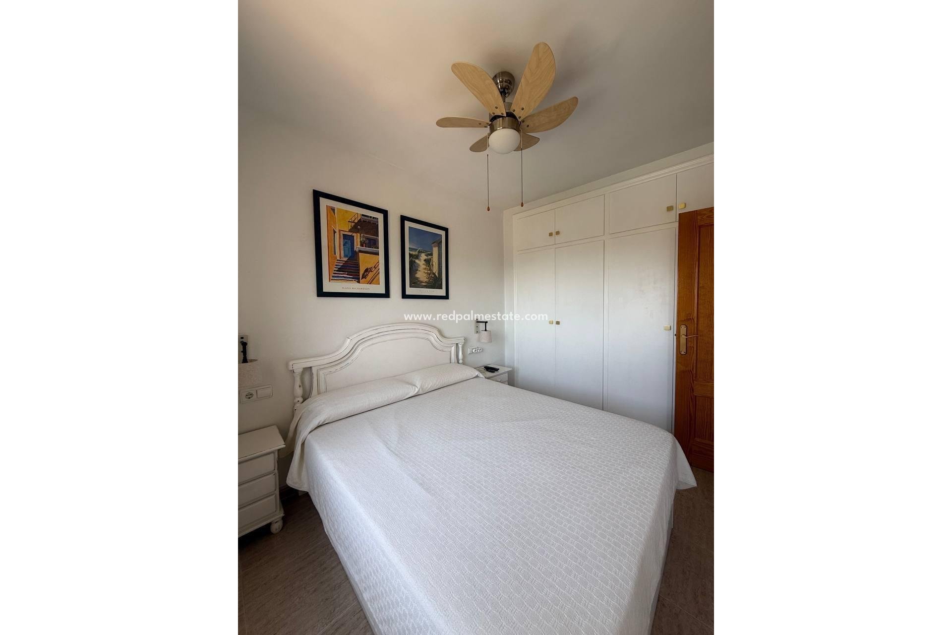 Återförsäljning - Lägenhet -
Orihuela Costa - Campoamor