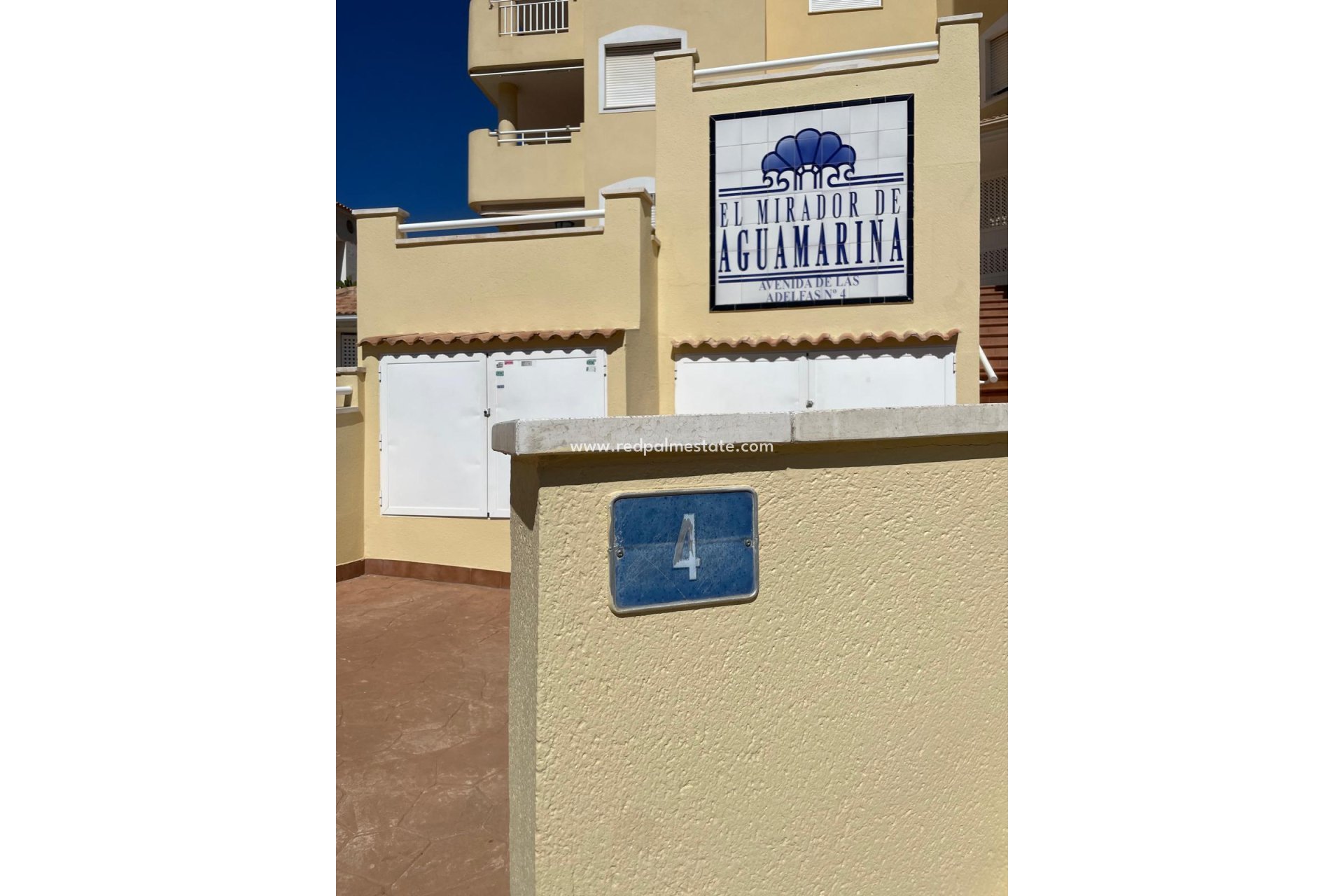 Återförsäljning - Lägenhet -
Orihuela Costa - Campoamor