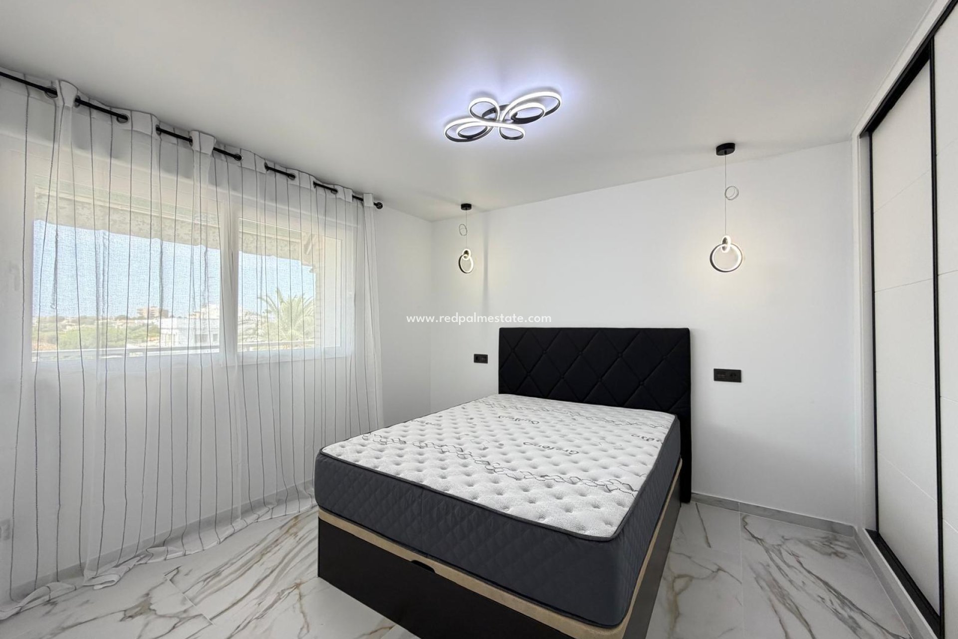 Återförsäljning - Lägenhet -
Orihuela Costa - La Zenia