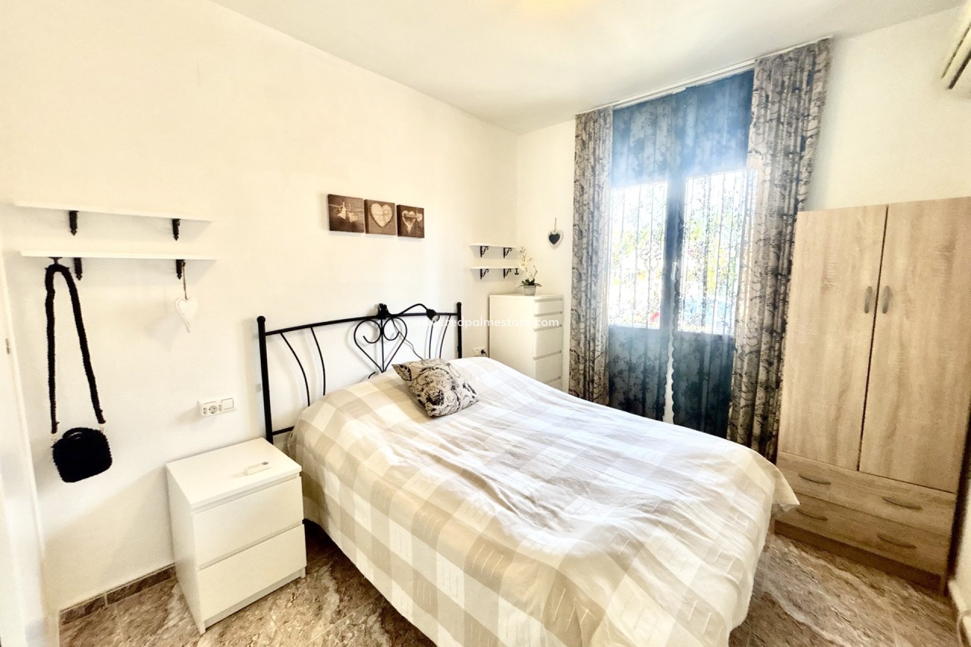 Återförsäljning - Lägenhet -
Orihuela Costa - La Zenia