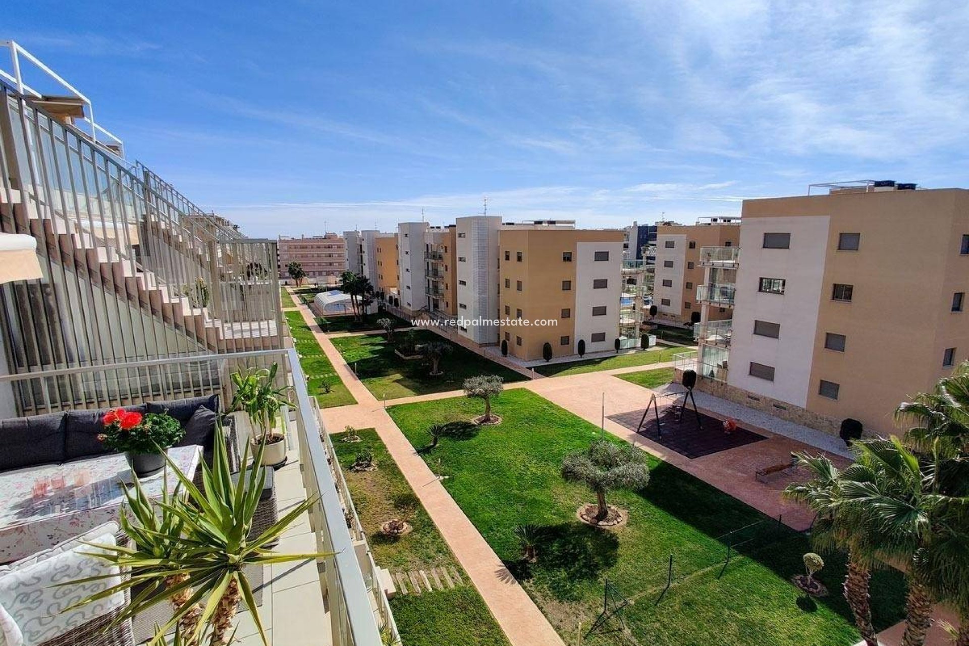 Återförsäljning - Lägenhet -
Orihuela Costa - Montezenia