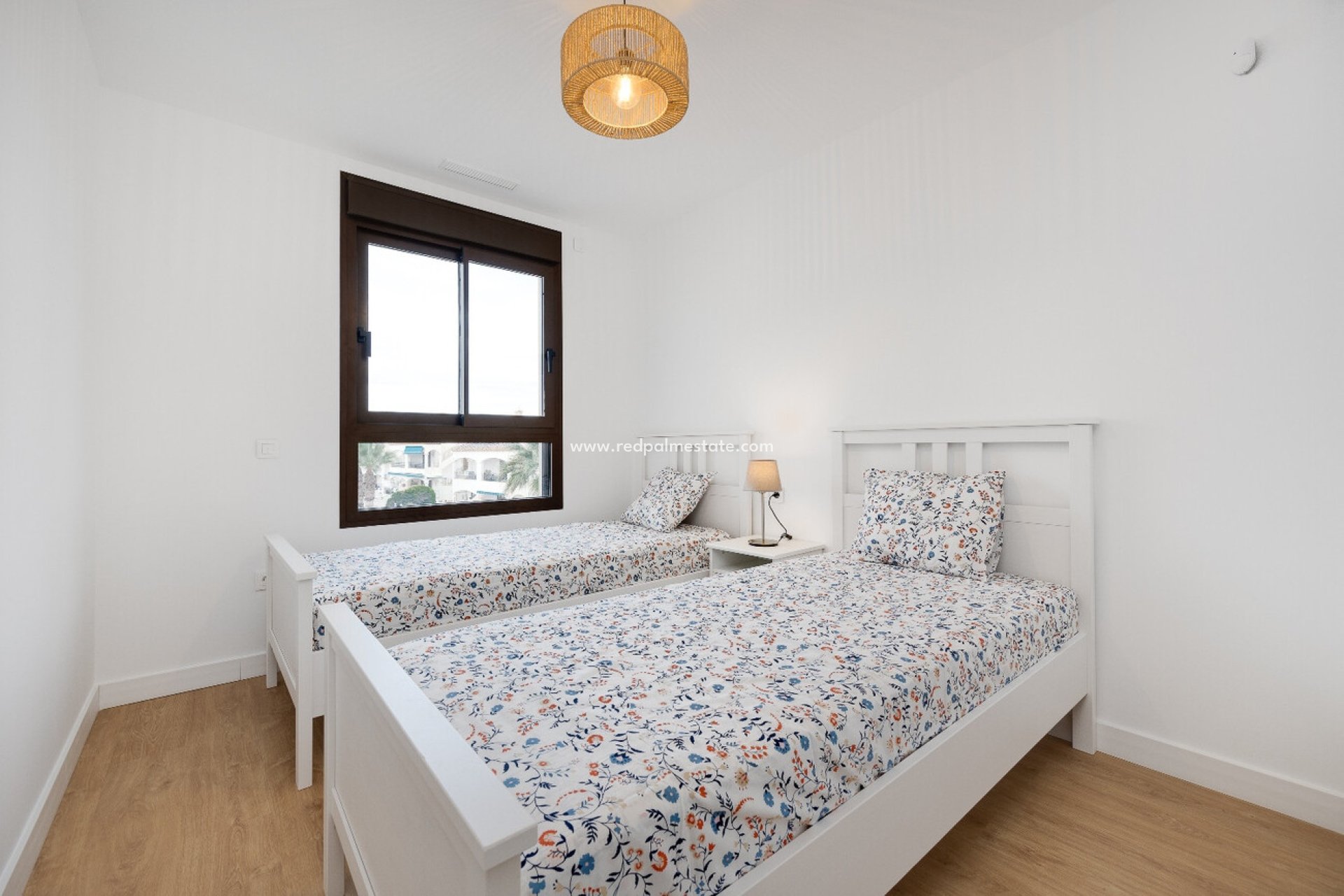 Återförsäljning - Lägenhet -
Orihuela Costa - Villamartín