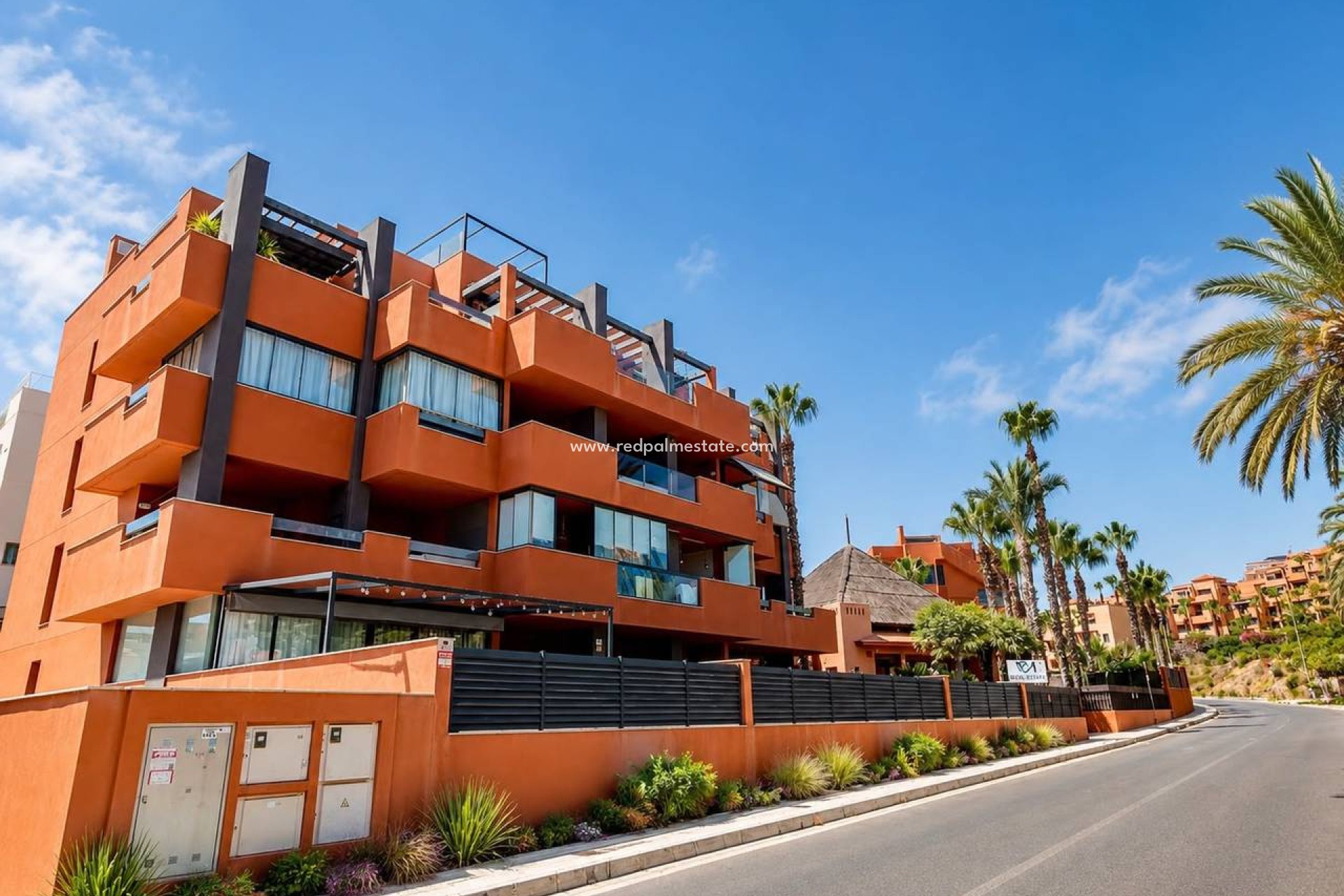 Återförsäljning - Lägenhet -
Orihuela Costa - Villamartín