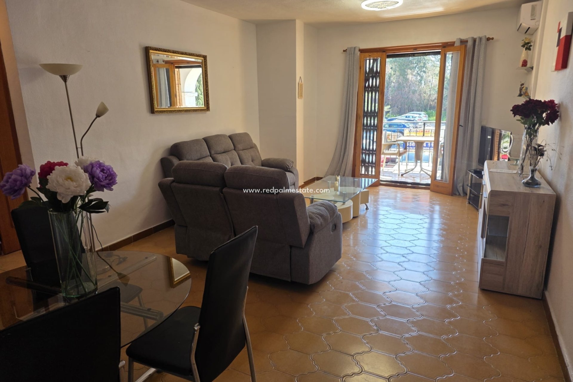 Återförsäljning - Lägenhet -
Orihuela Costa - Villamartín