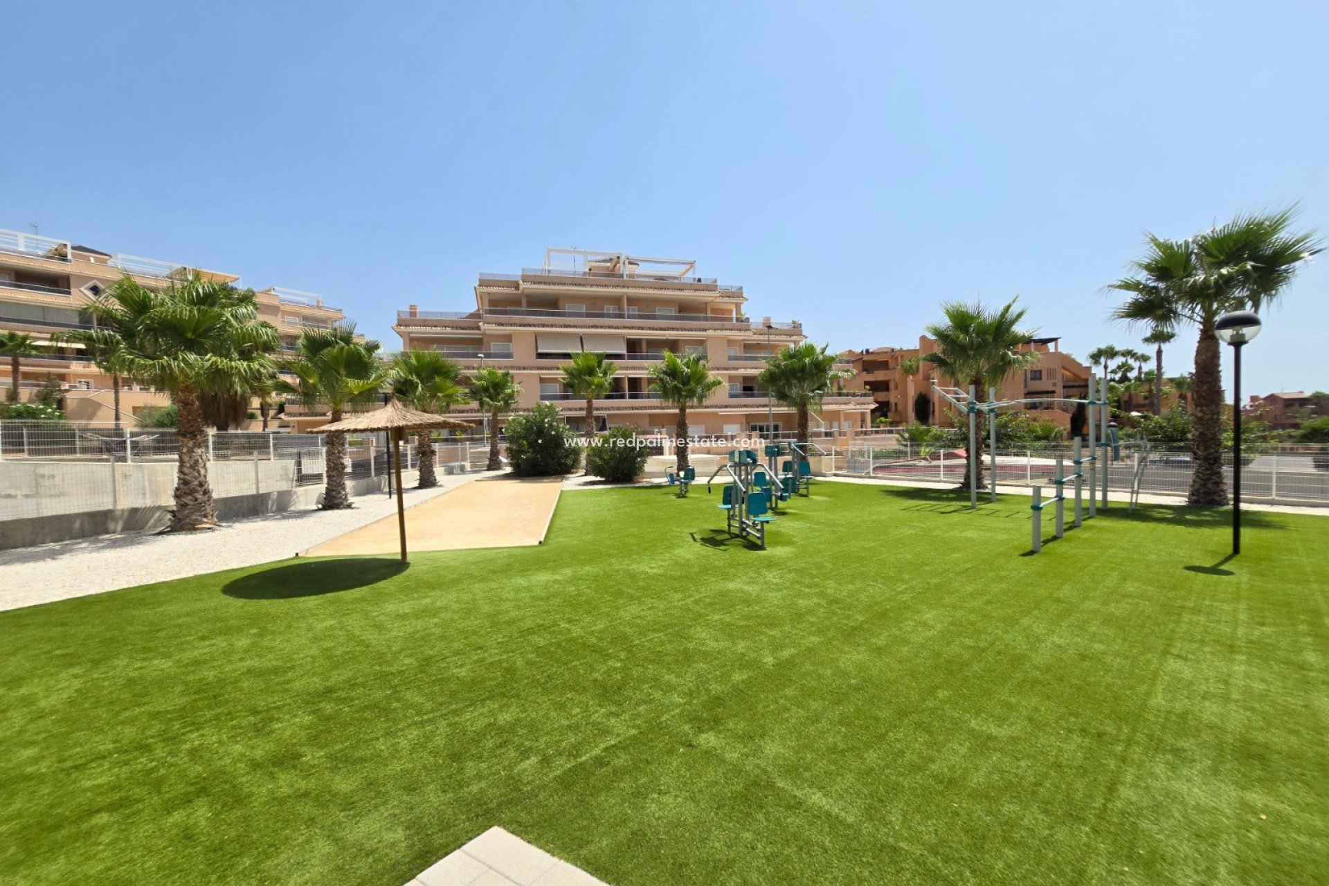 Återförsäljning - Lägenhet -
Orihuela Costa - Villamartín