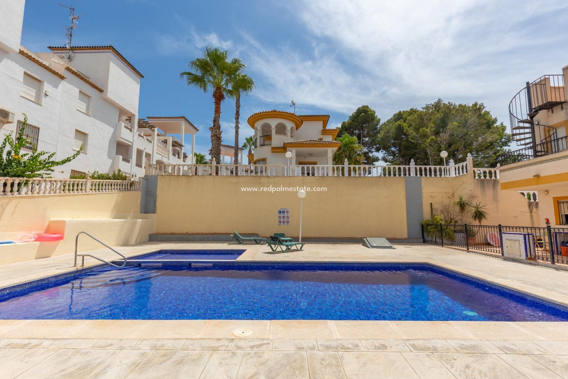 Återförsäljning - Lägenhet -
Orihuela Costa - Villamartín