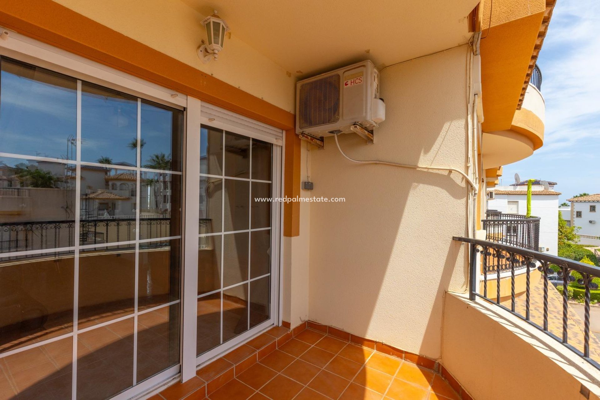 Återförsäljning - Lägenhet -
Orihuela Costa - Villamartín