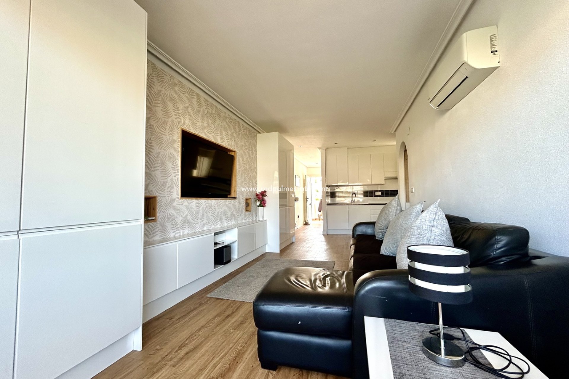 Återförsäljning - Lägenhet -
Orihuela Costa - Villamartín